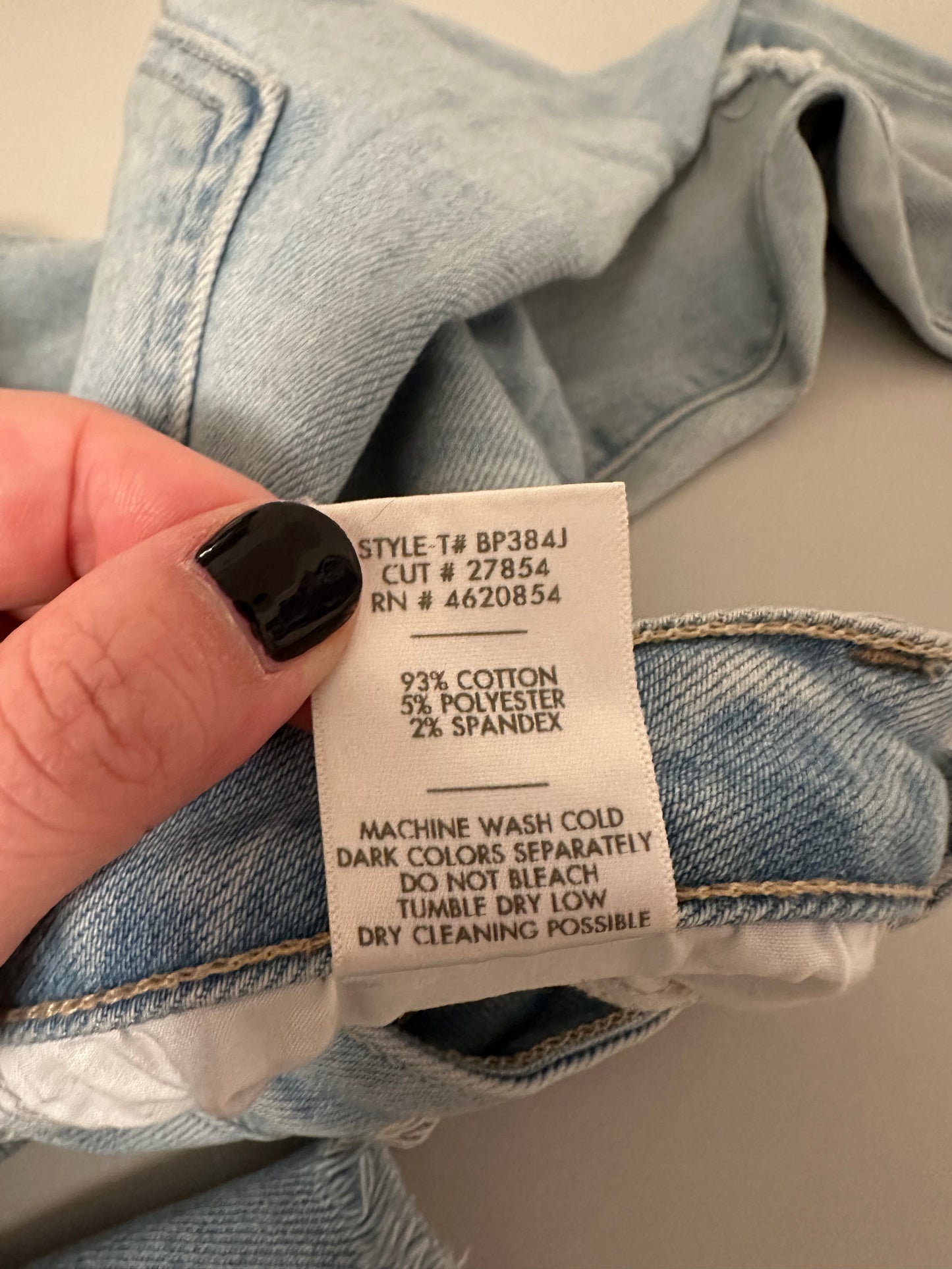 Just Black Denim Cropped Straight Distressed Light Wash Jeans | Size 28