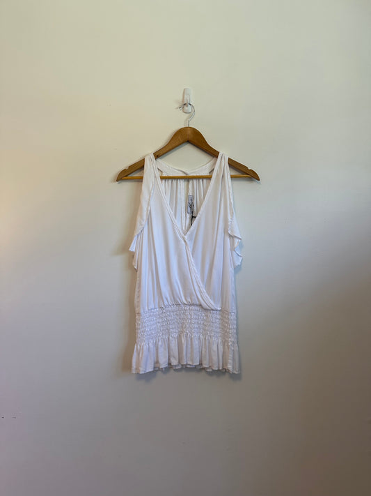 Red Haute NWT Sleeveless Smocked Wrap Blouse in White | Size Medium