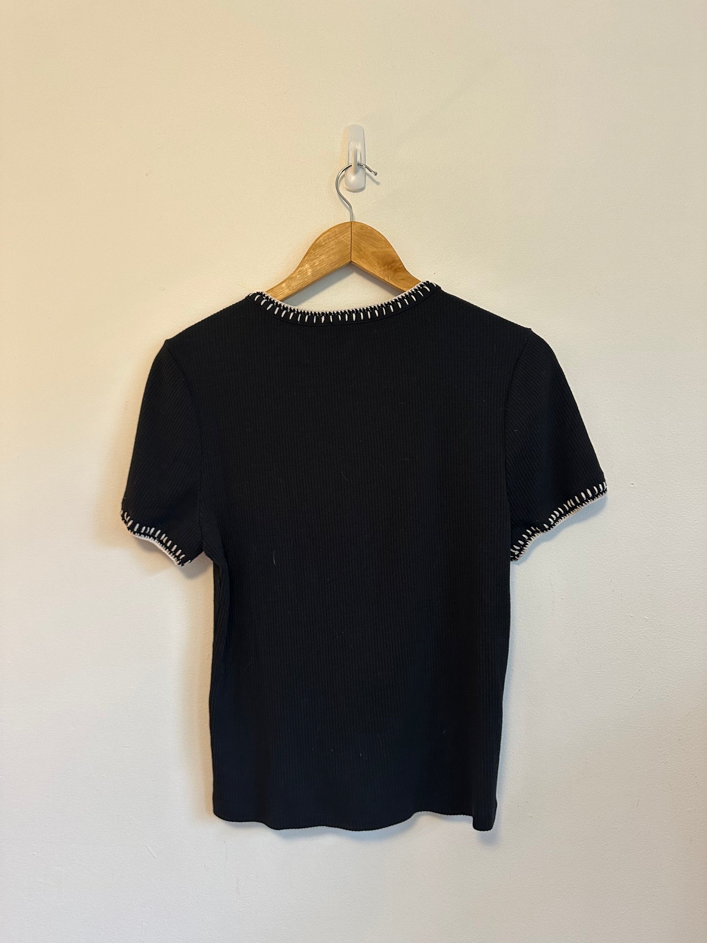 J. Crew Vintage Rib Shrunken T-Shirt with Contrast Stitch in Black | Size Large