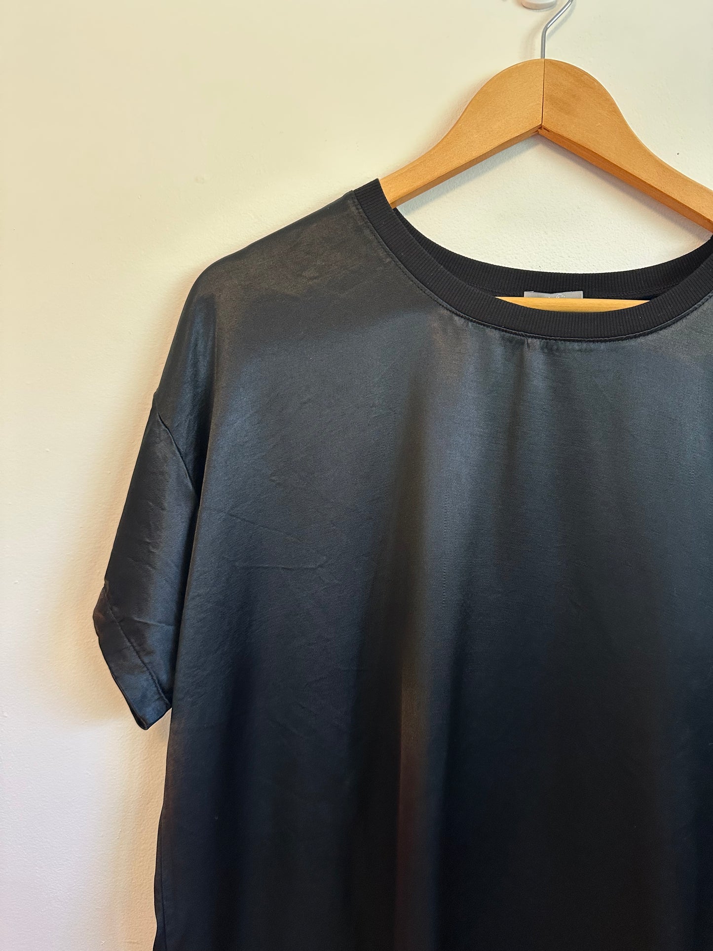 PJ Harlow NWT Black Satin Crewneck Pajama Shirt | Size Small