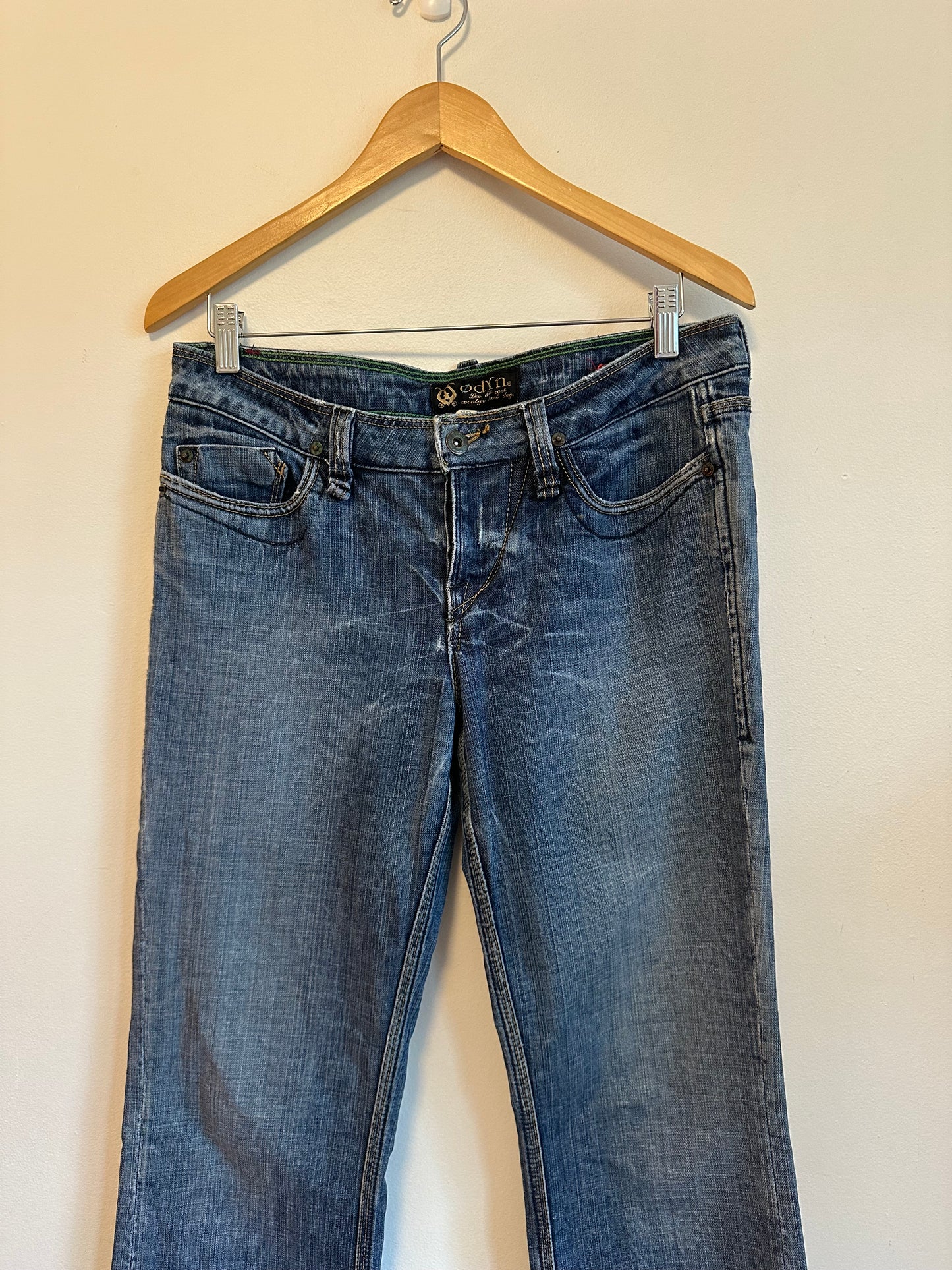 Odyn Low Rise Bootcut Jeans in Medium Wash Blue Denim | Size 30