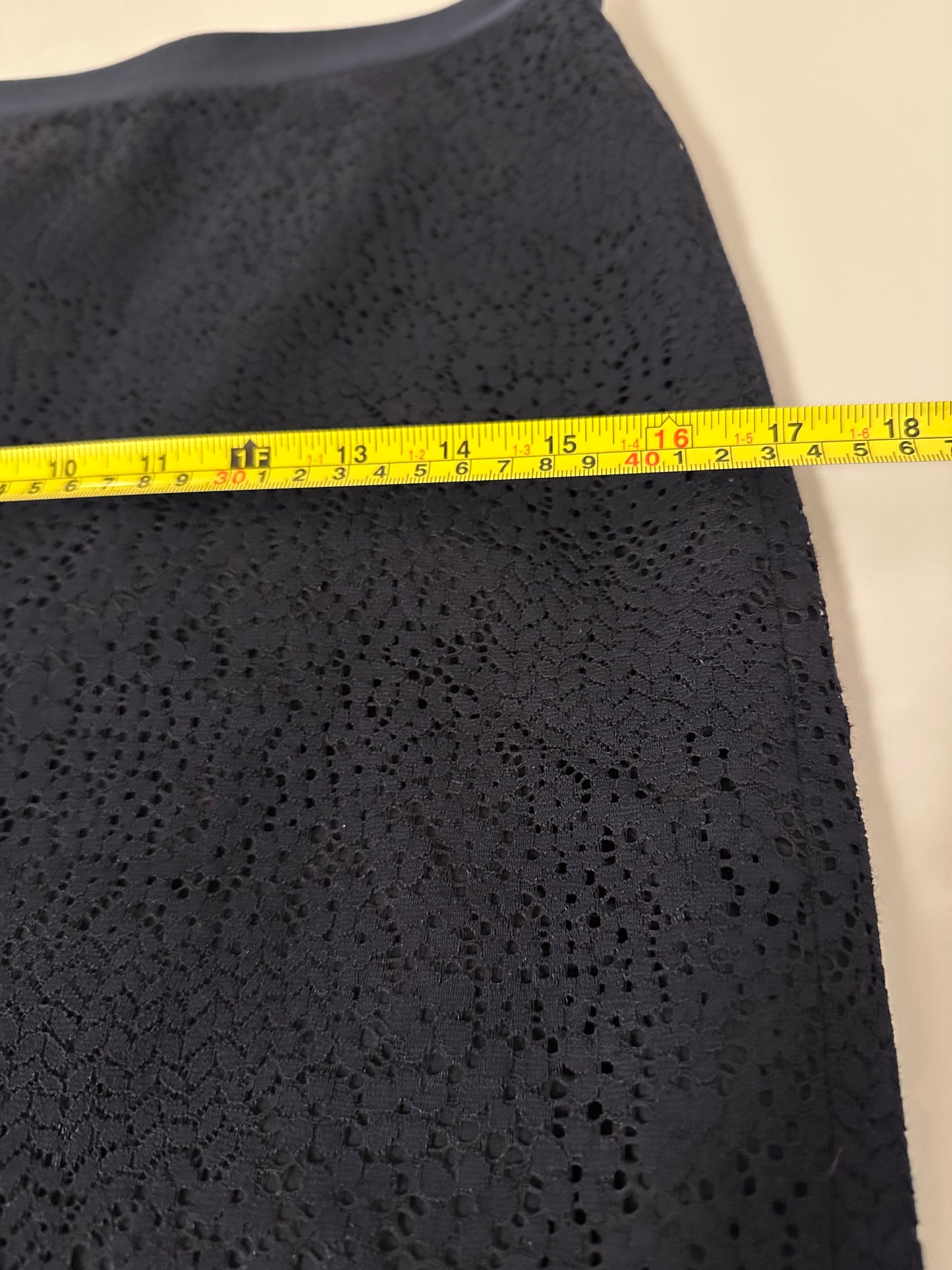 Ann Taylor Black Lace Cotton Blend Pencil Skirt | Size 2