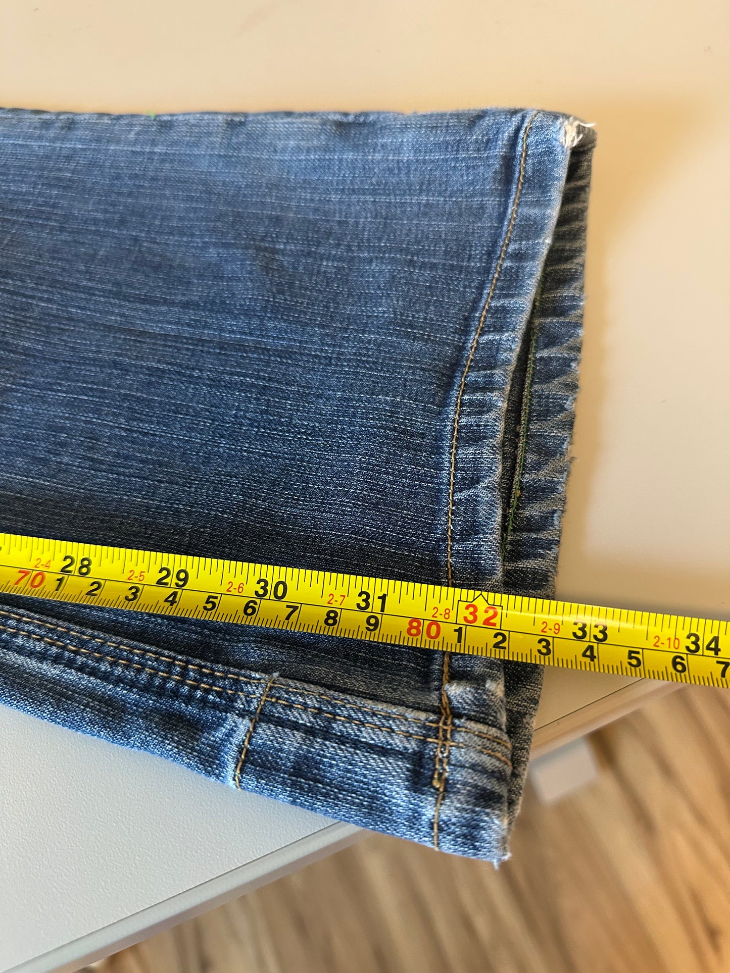Odyn Low Rise Bootcut Jeans in Medium Wash Blue Denim | Size 30