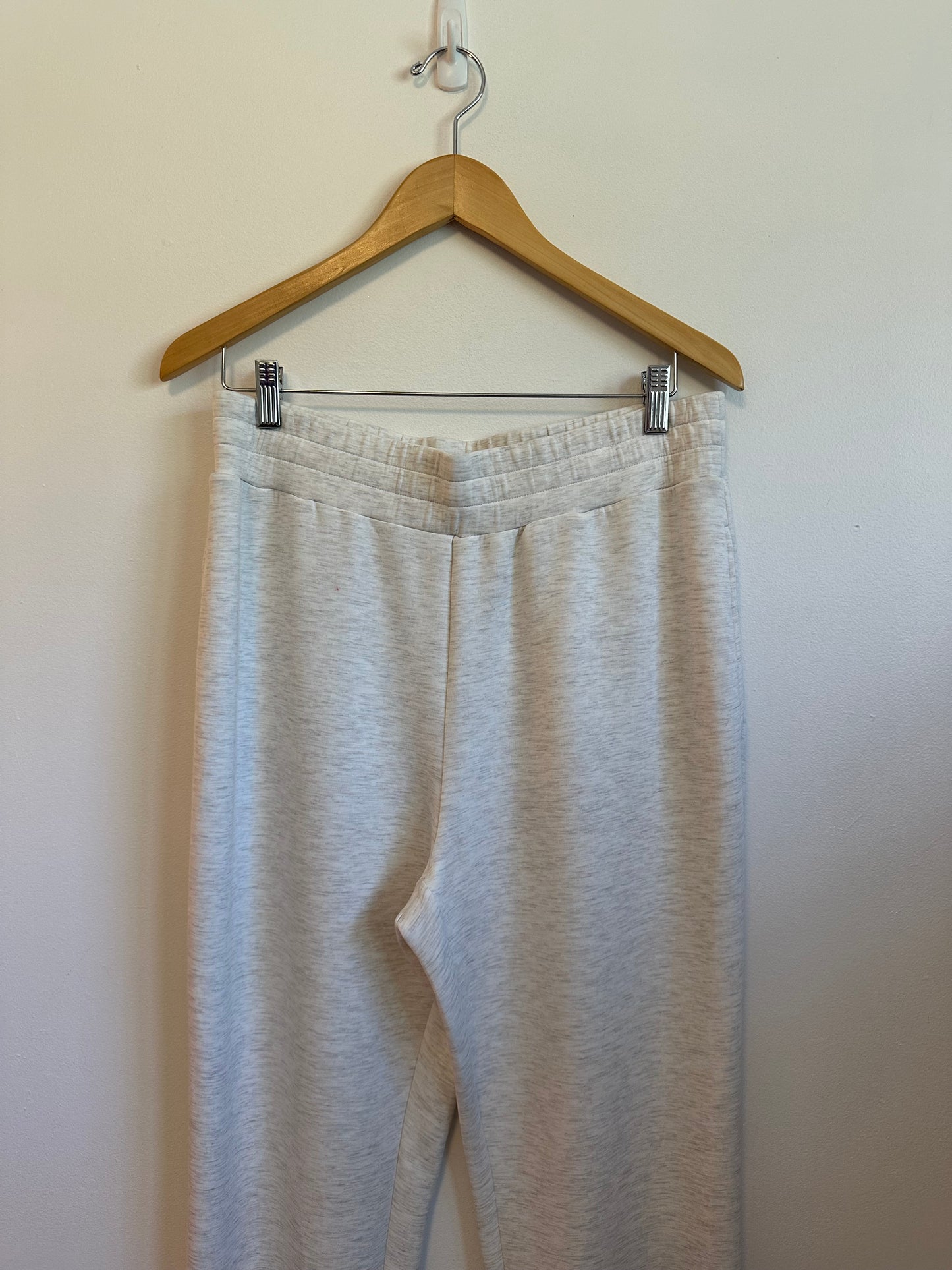 Varley NWT Slim Cuff Sweatpants in Ivory Gray Marl | Size Large