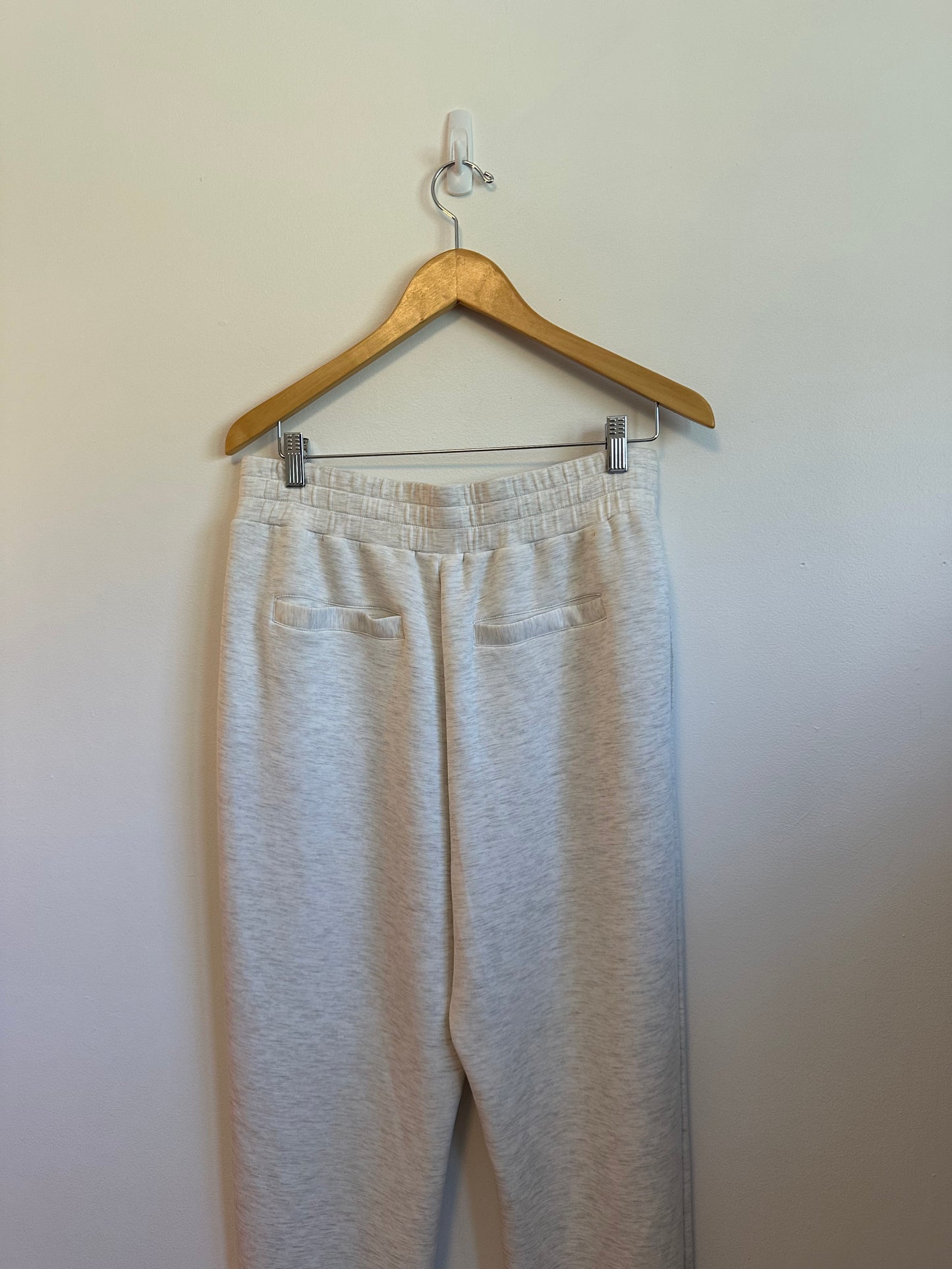 Varley NWT Slim Cuff Sweatpants in Ivory Gray Marl | Size Large