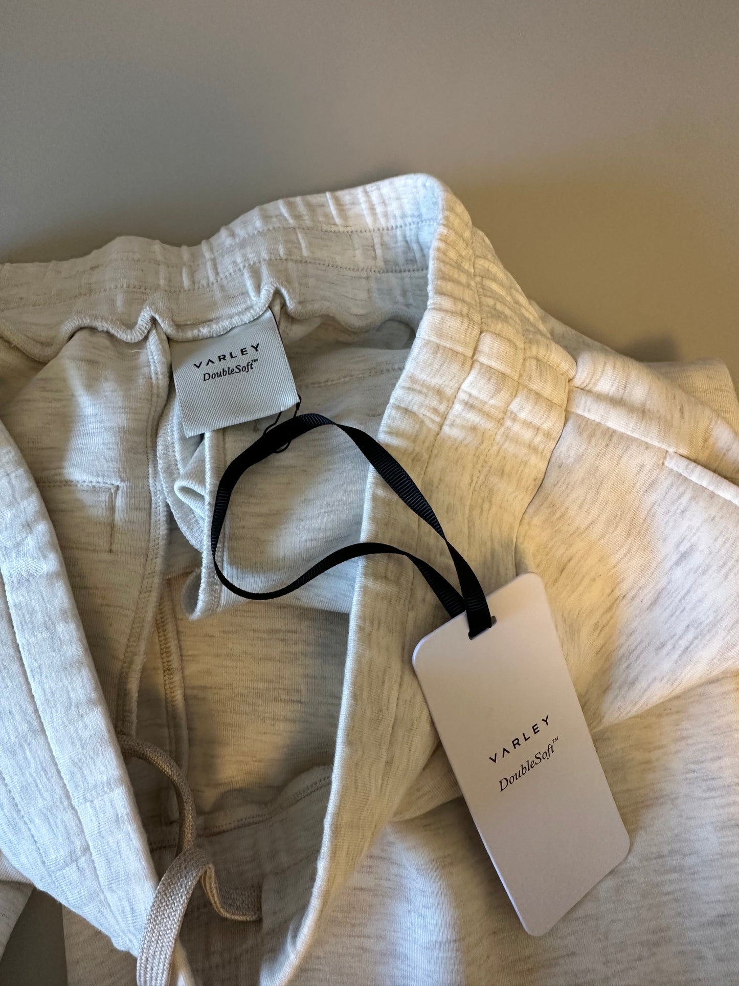 Varley NWT Slim Cuff Sweatpants in Ivory Gray Marl | Size Large