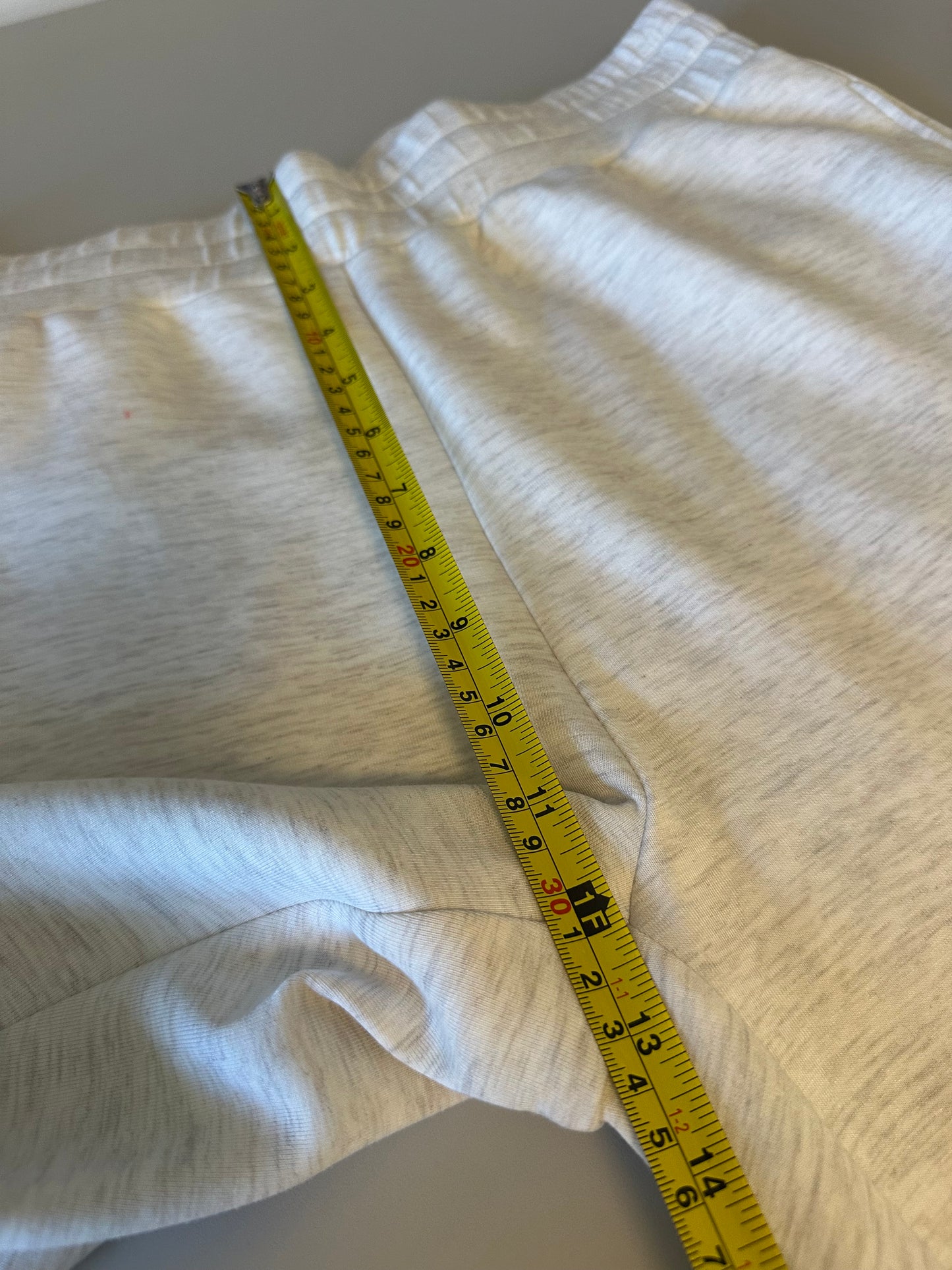 Varley NWT Slim Cuff Sweatpants in Ivory Gray Marl | Size Large
