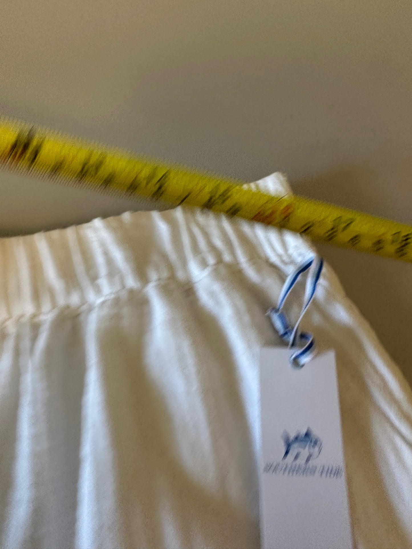 Southern Tide NWT Cotton Gauze Pull On Shorts in White | Size XL
