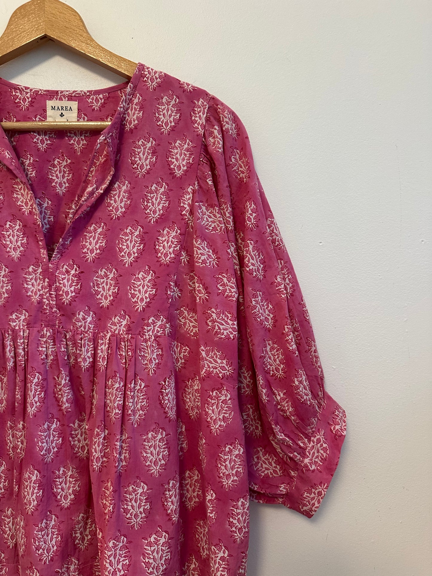 Marea Steph Top in Magenta Meadow | Size Small