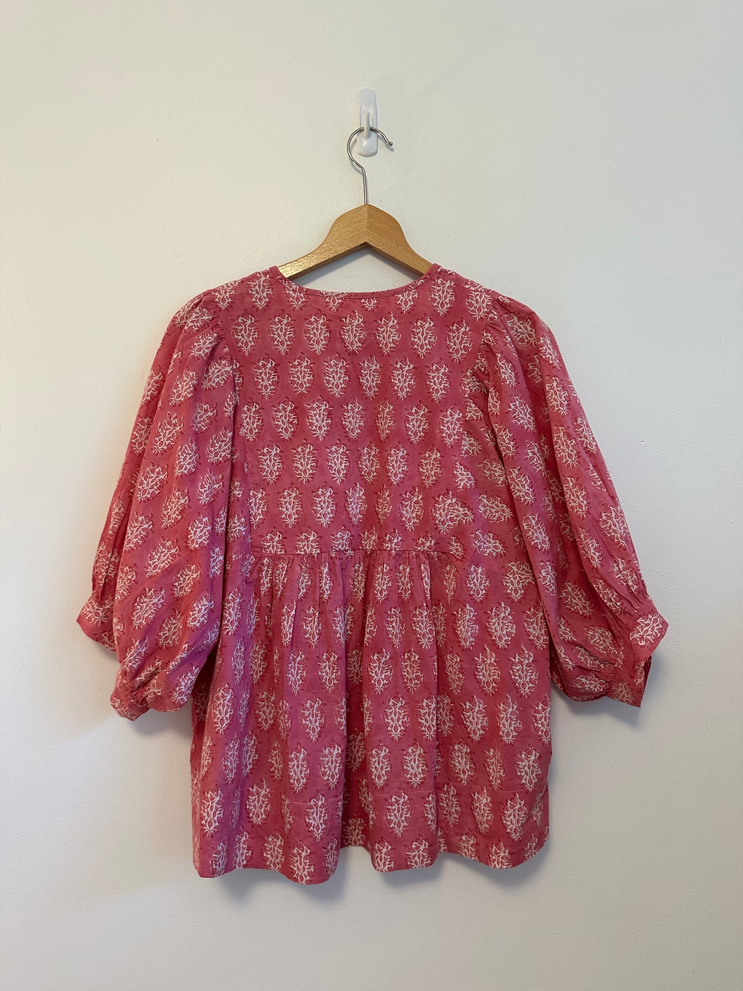 Marea Steph Top in Magenta Meadow | Size Small
