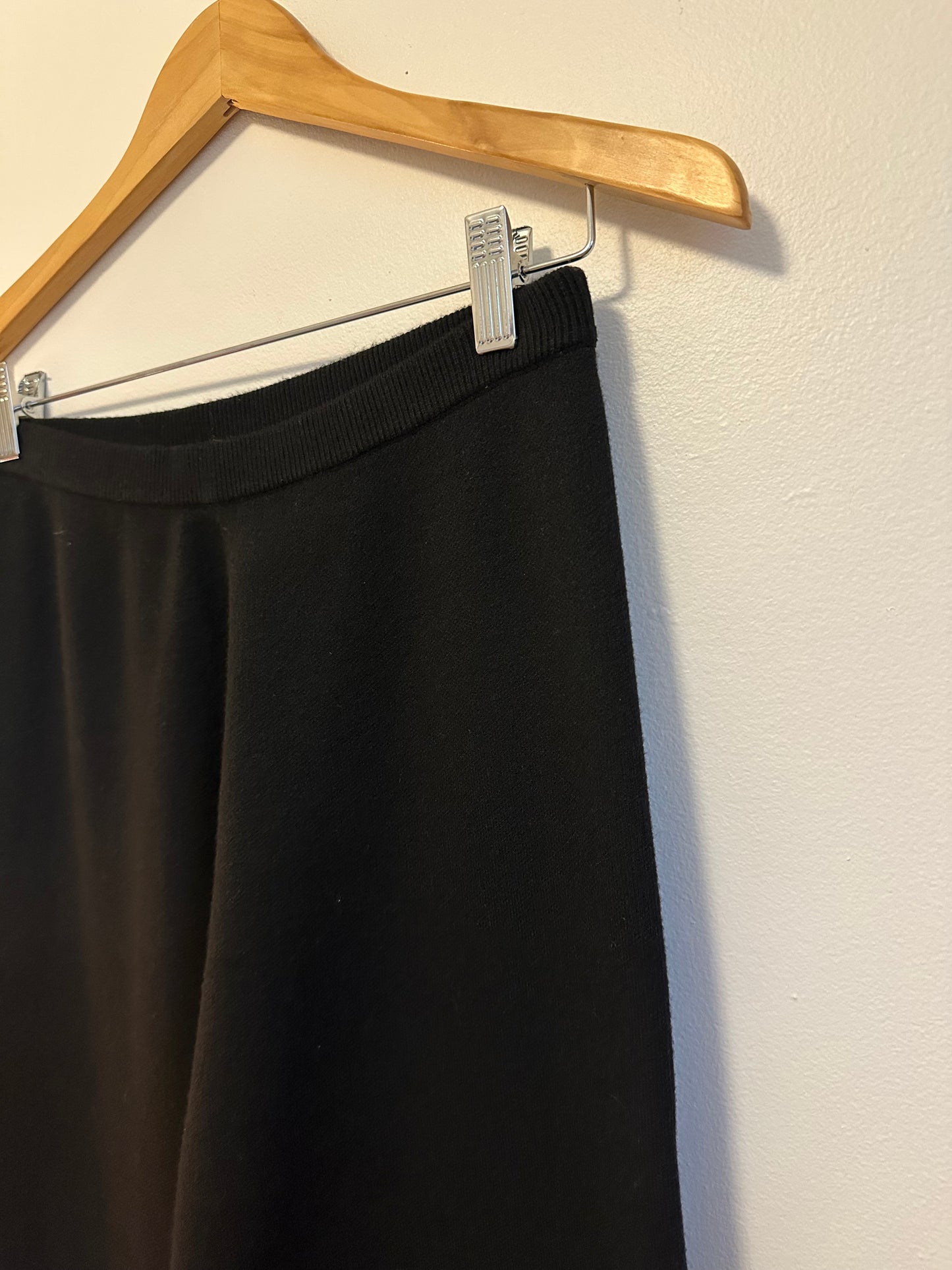 NWT 525 America Dorothy Bootcut Knit Pants in Black | Size Medium