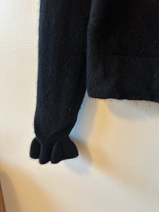 Margaret O'Leary 100% Cashmere Ruffle Neck Sweater in Black | Size Medium