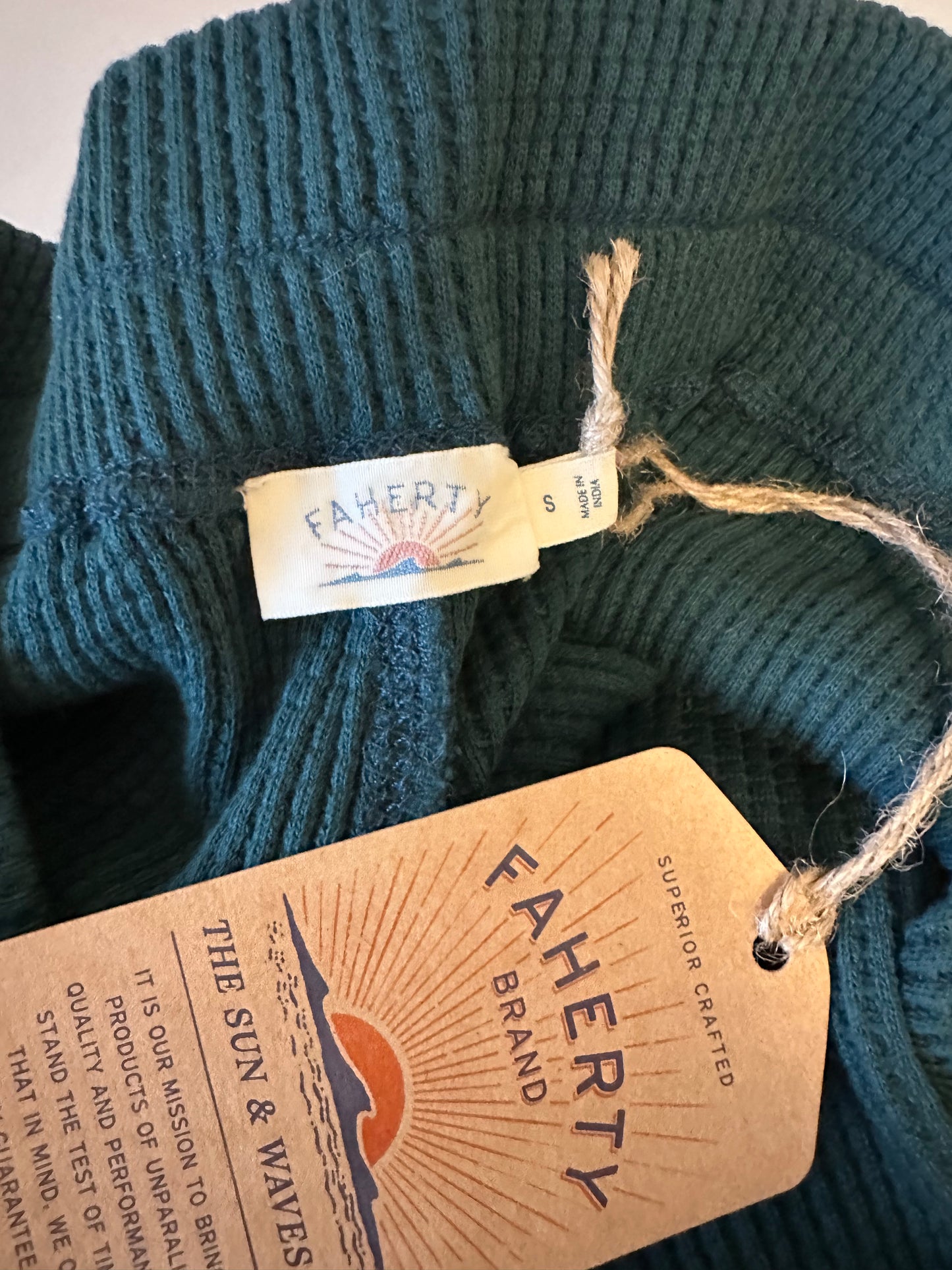 NWT Faherty Apres Waffle Knit Pull On Straight Leg Pants in Moss Green | Small