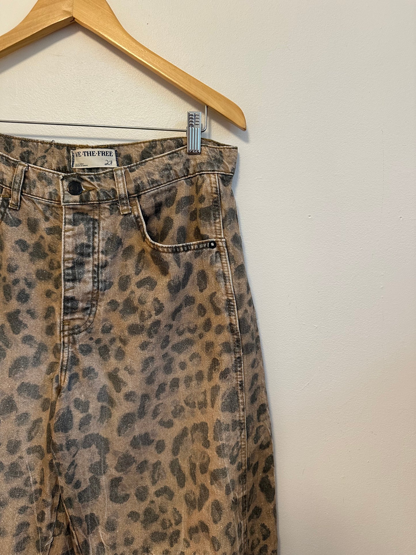 We The Free x Free People Good Luck Leopard Print Barrel Jeans | Size 27