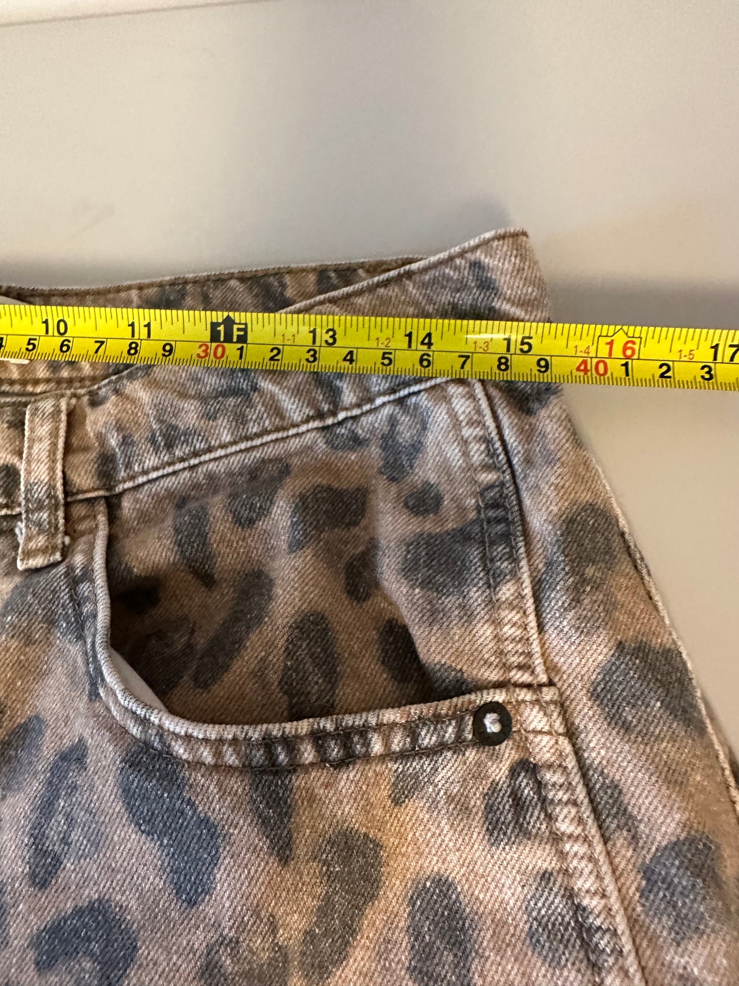 We The Free x Free People Good Luck Leopard Print Barrel Jeans | Size 27