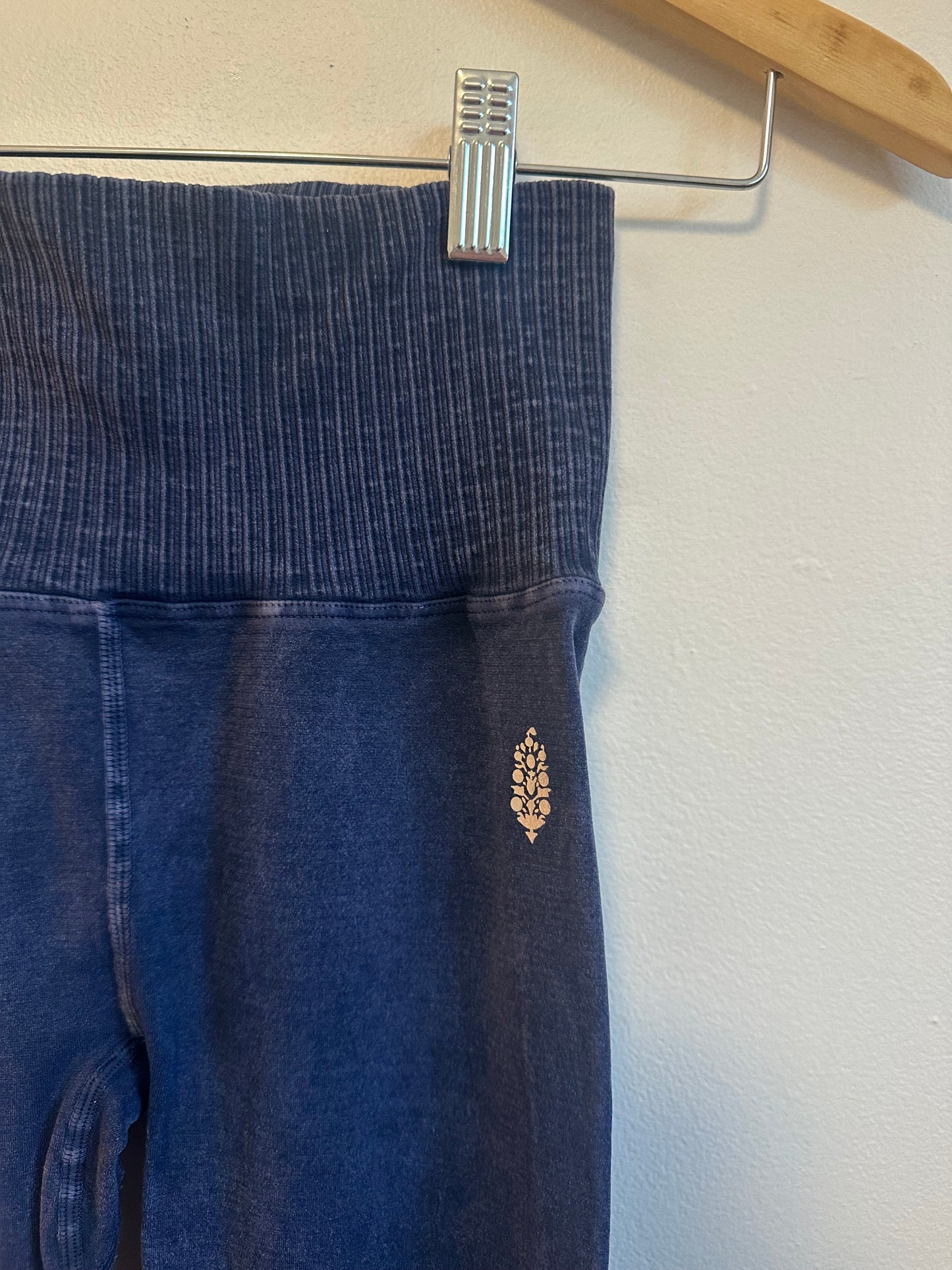 NWT FP Movement by Free People Good Karma Leggings in Deepest Navy | Size XS/S
