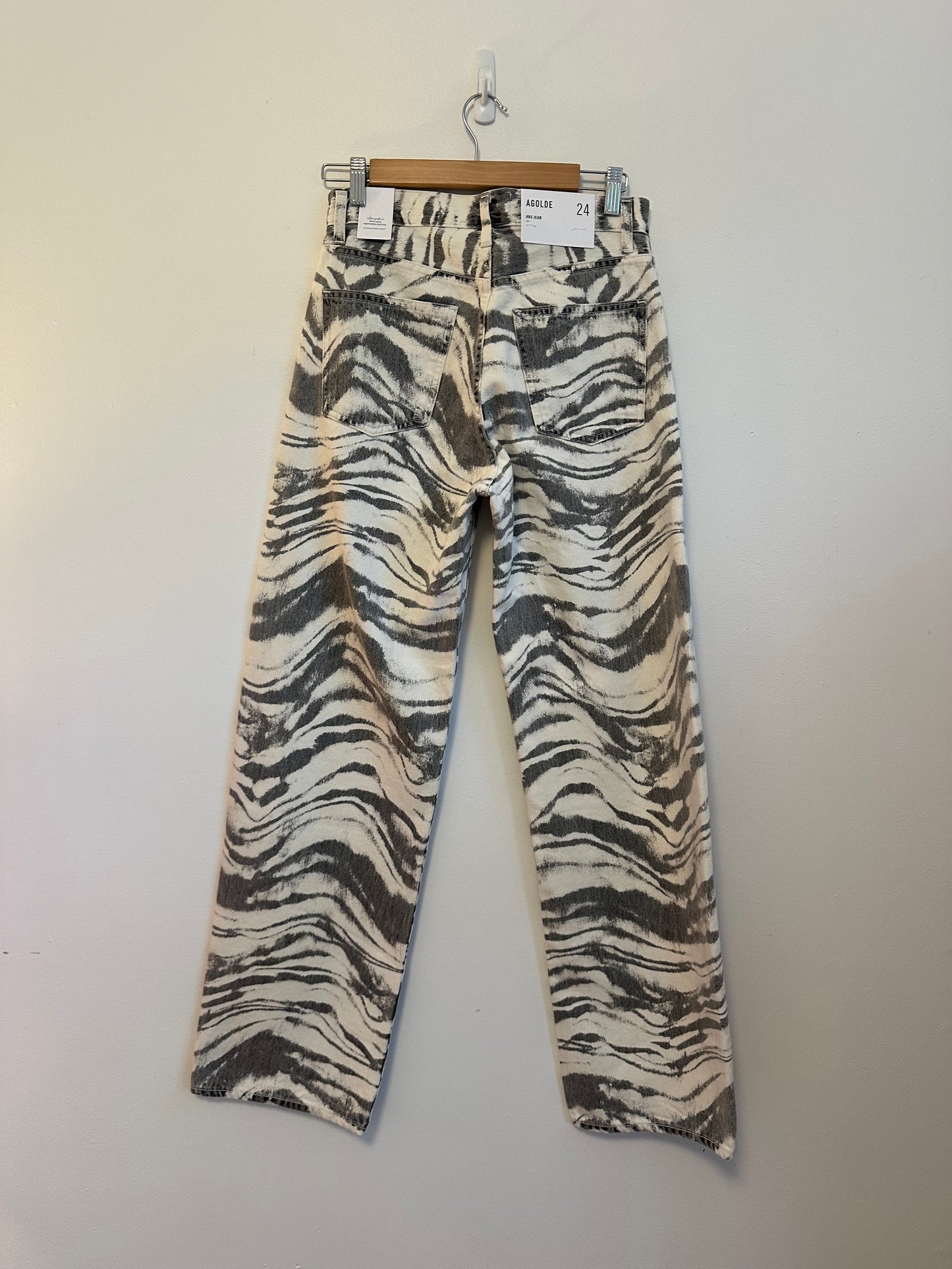 NWT Agolde Arc High Rise Curved Leg Jeans in Quiver Marbled Print | Size 24
