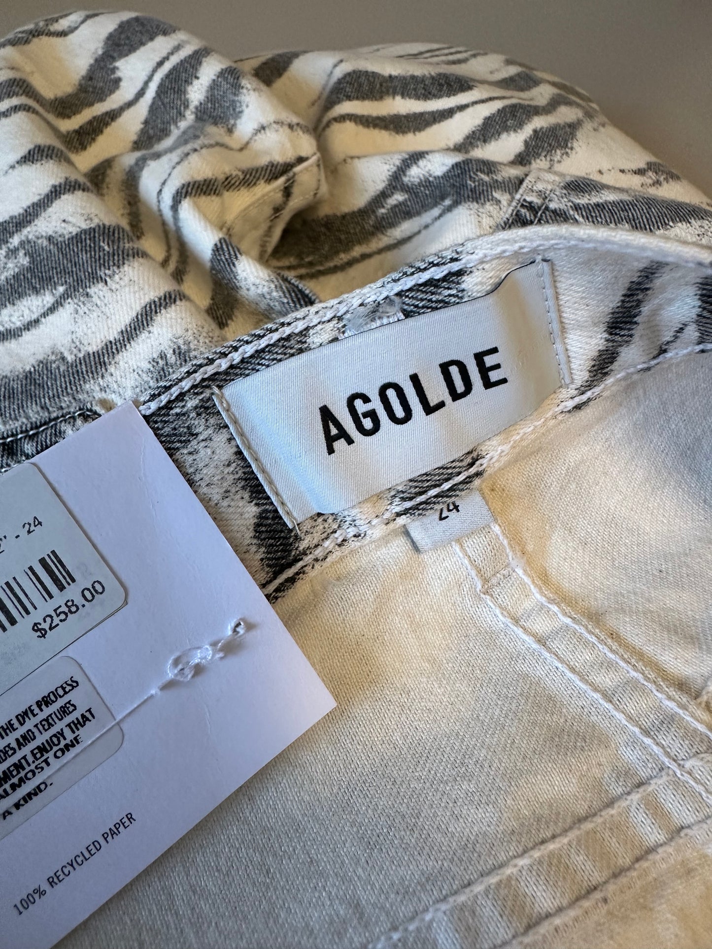 NWT Agolde Arc High Rise Curved Leg Jeans in Quiver Marbled Print | Size 24