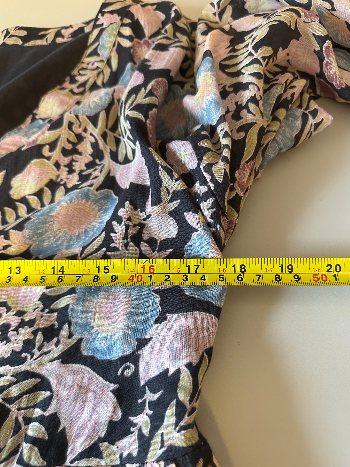 Billabong Adore You Long Sleeve Maxi Dress in Black Floral | Size Medium
