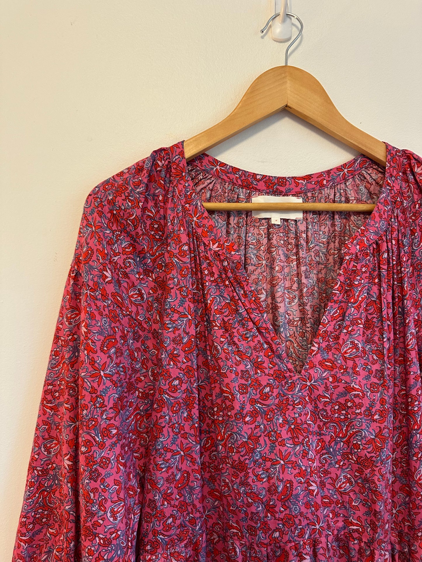 Xirena Pink Floral Paisley Cotton Tiered V-Neck Midi Dress | Size Small