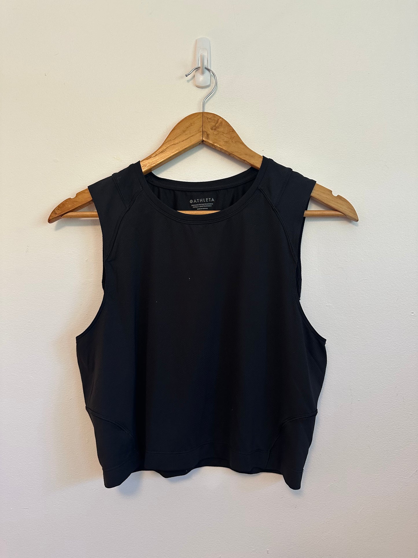 Athleta Cropped Black Tank Top | Size Large