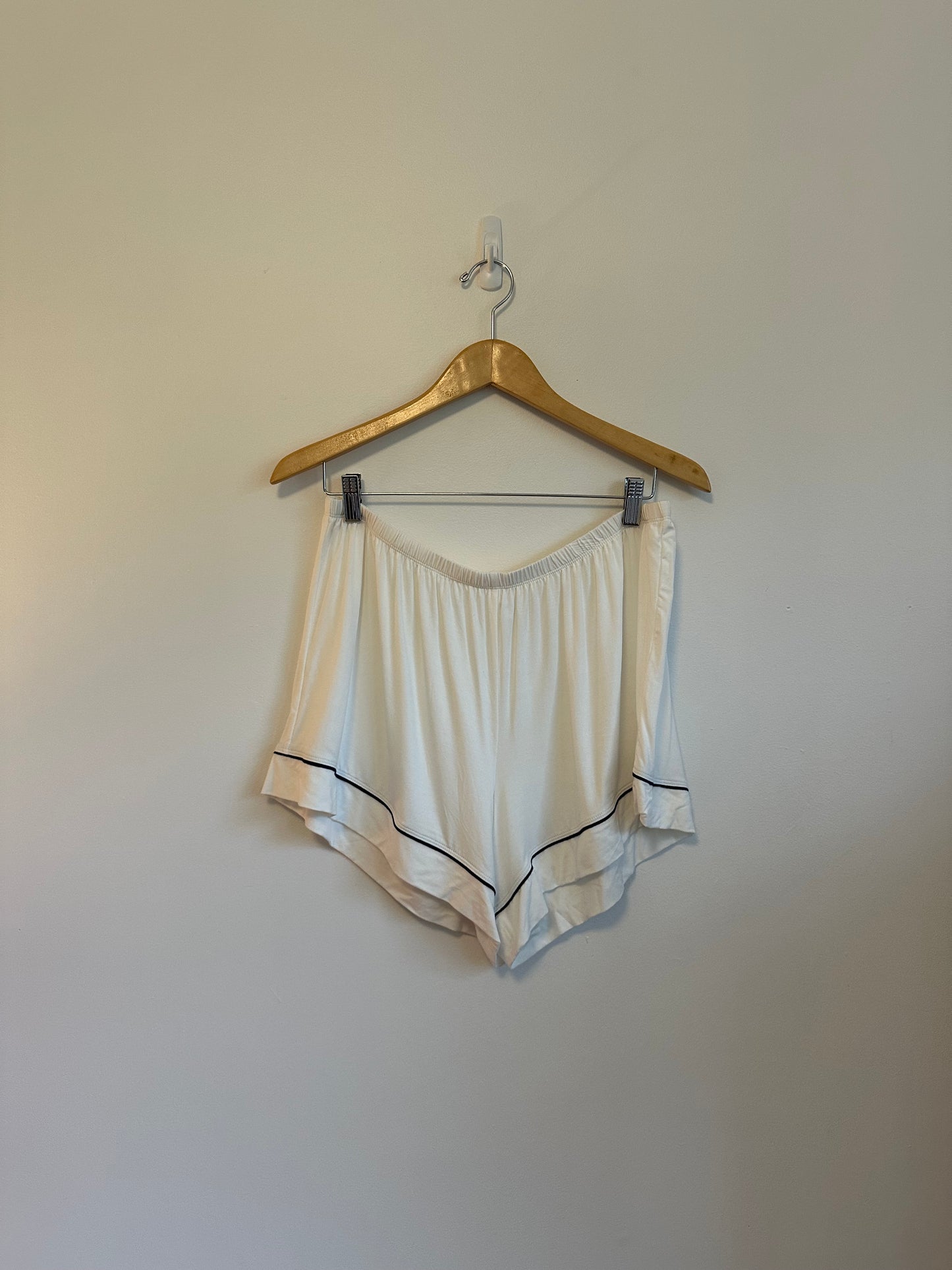 NWT Eberjey Gisele Modal Relaxed Short PJ Set in Pure Ivory and Navy | Size XL