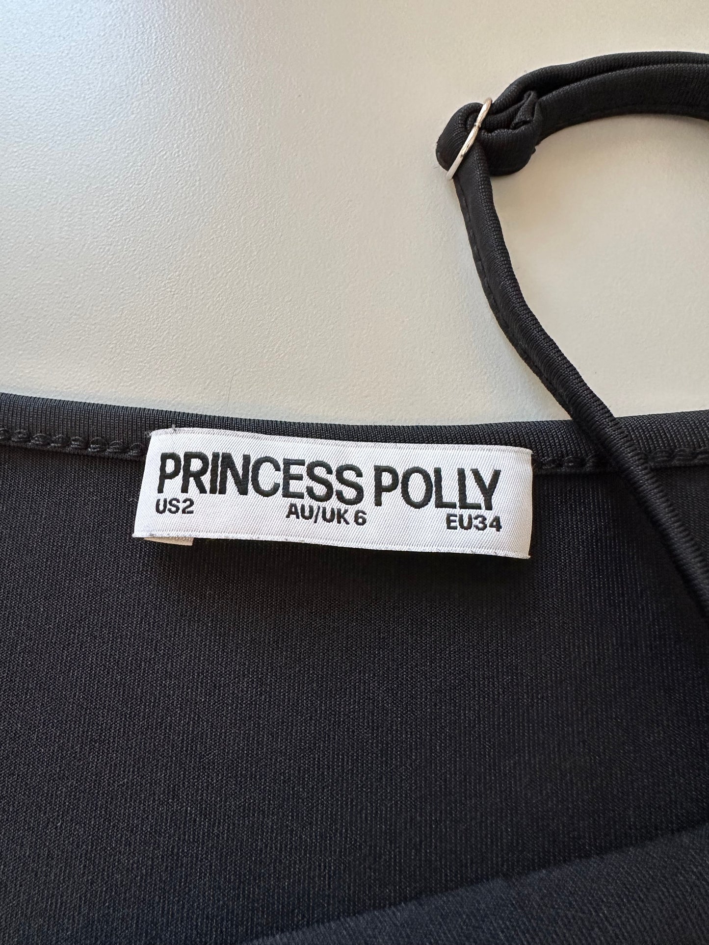 Princess Polly Black and Red Star Cropped Cami Tank Top | Size 2