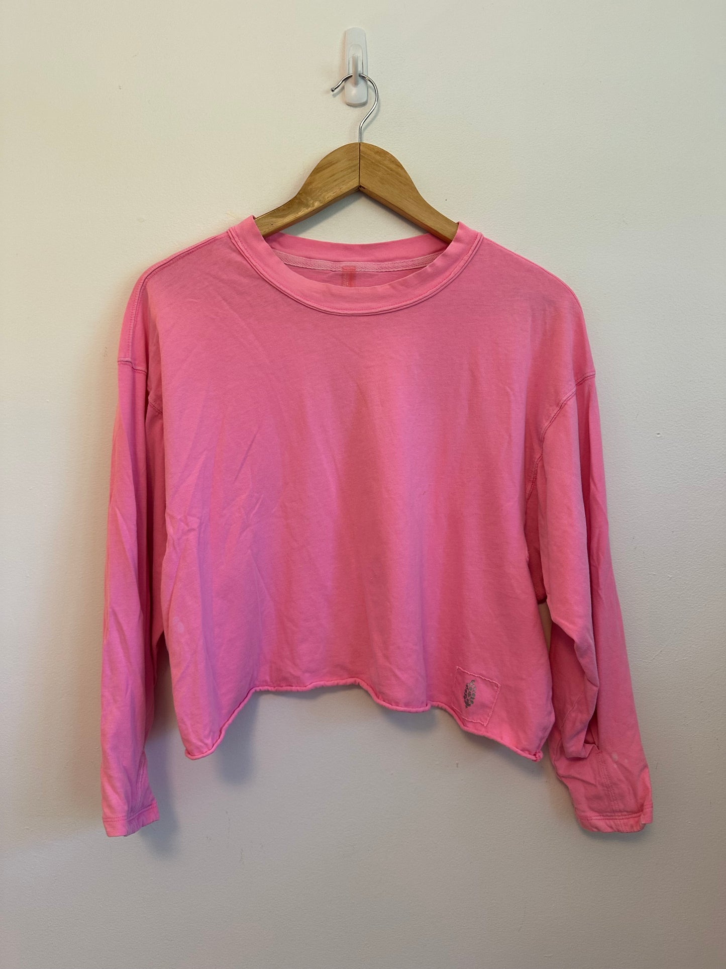 FP Movement by Free People Hot Pink Cropped Long Sleeve T-Shirt | Size Small