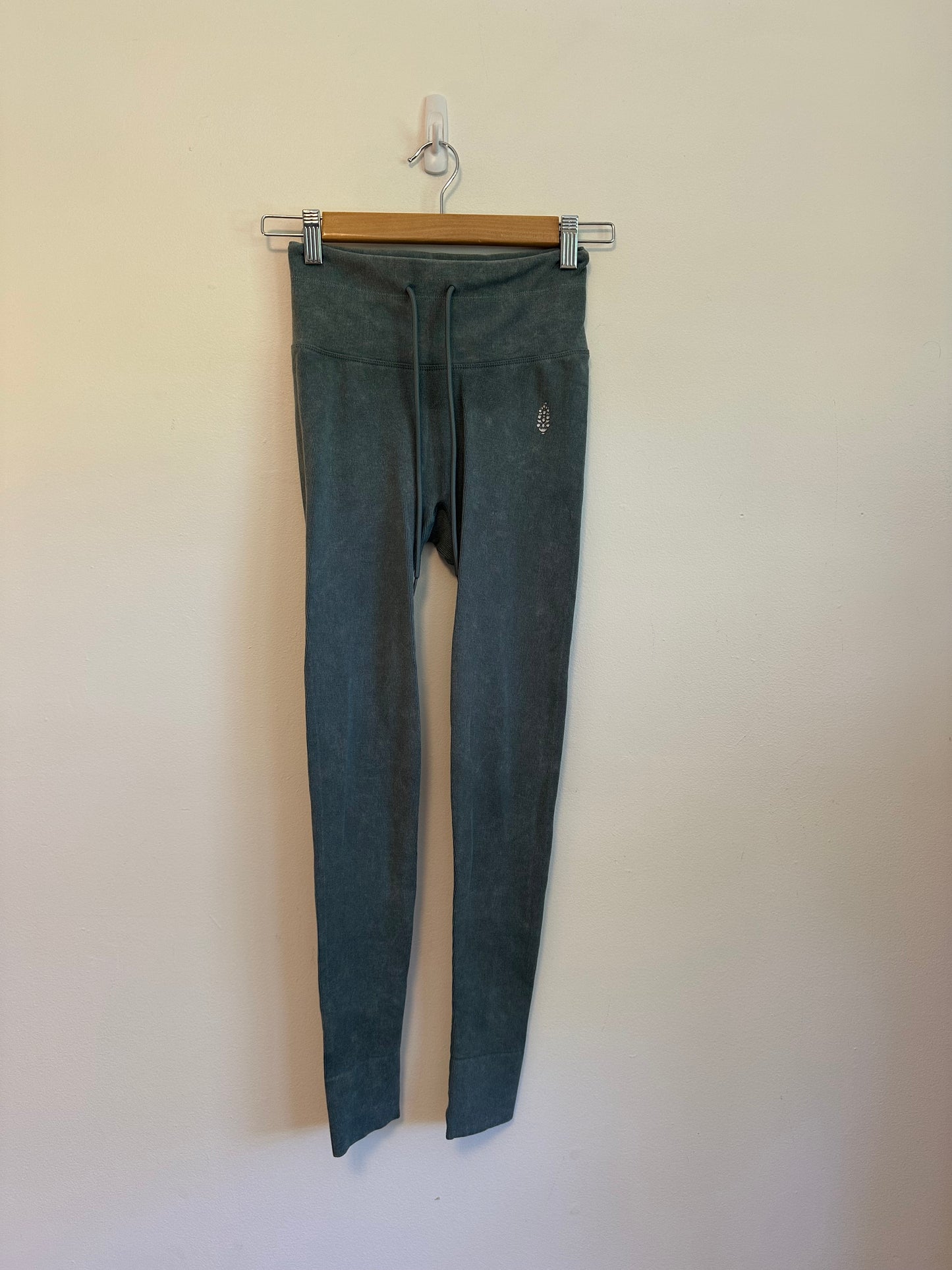 FP Movement by Free People Go To Leggings in Heathered Sage | Size Small