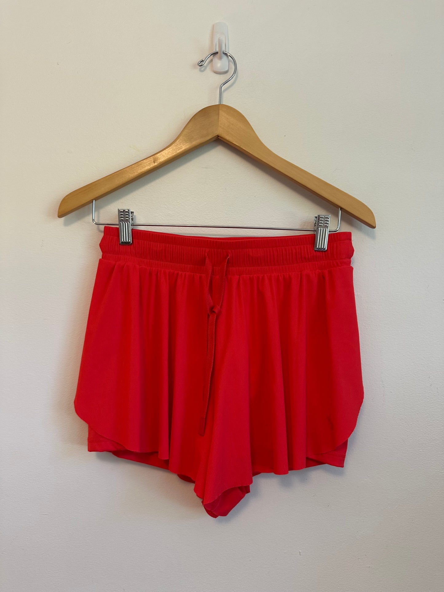 Joylab Mid-Rise Double Layer Flowy Run Shorts in Lolipop Red | Size Small