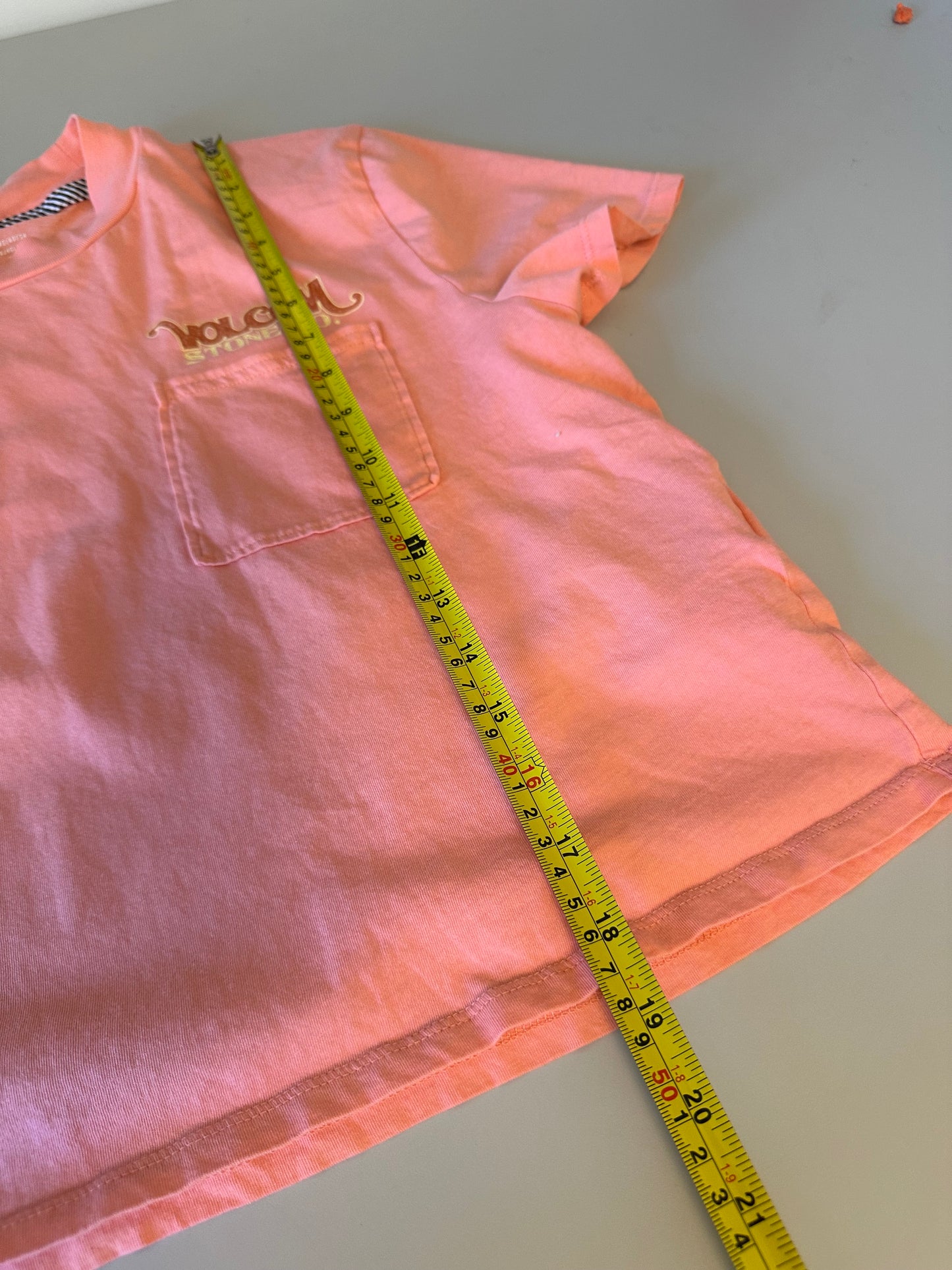 Volcom Pocket Dial Short Sleeve Cropped T-Shirt in Peach | Size Large