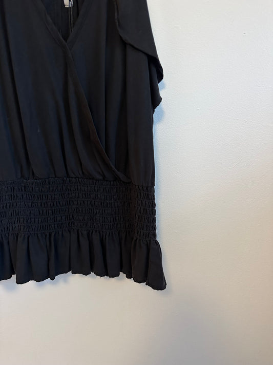 Red Haute NWT Sleeveless Smocked Wrap Blouse in Black | Size Small