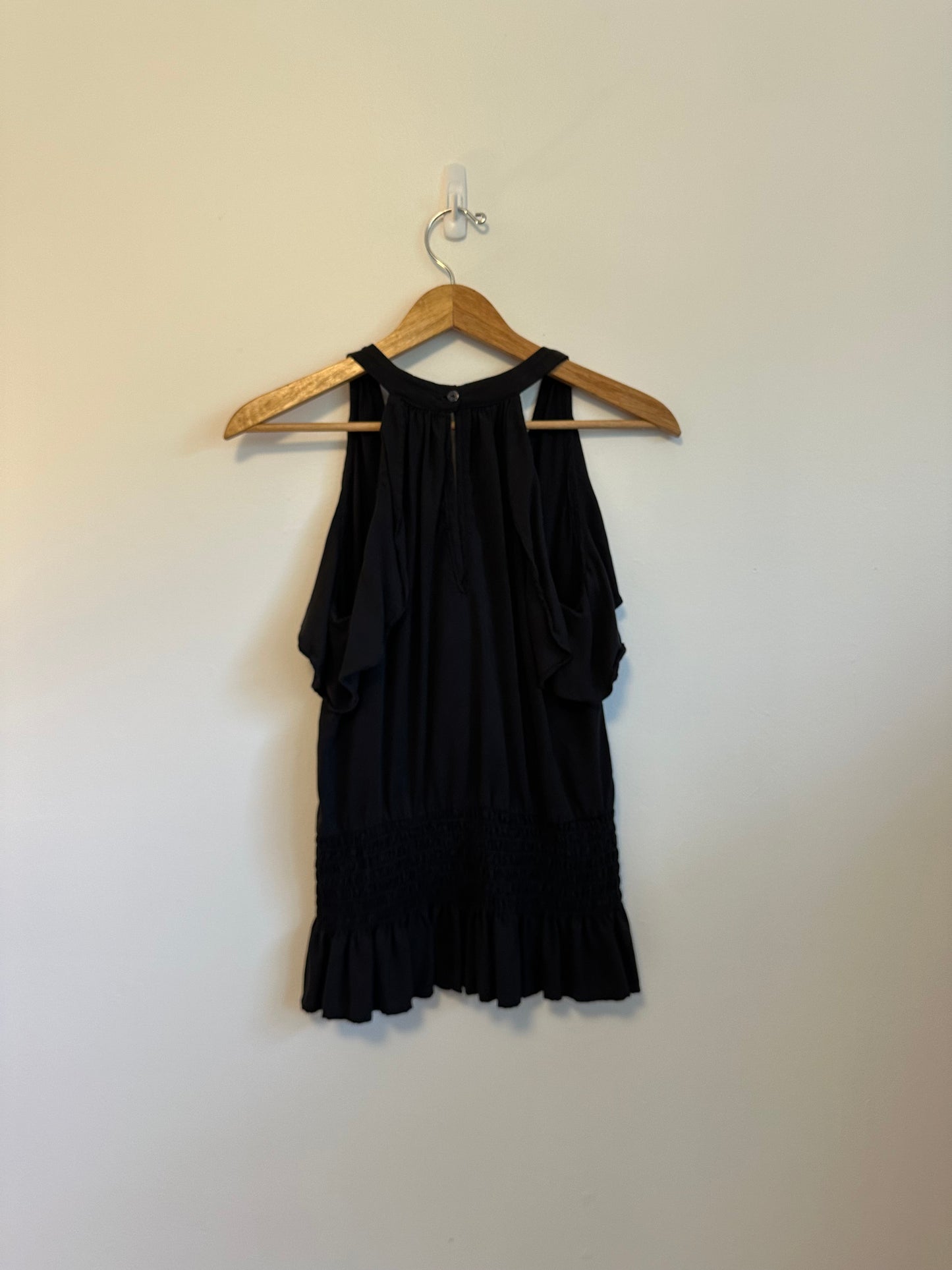 Red Haute NWT Sleeveless Smocked Wrap Blouse in Black | Size Small
