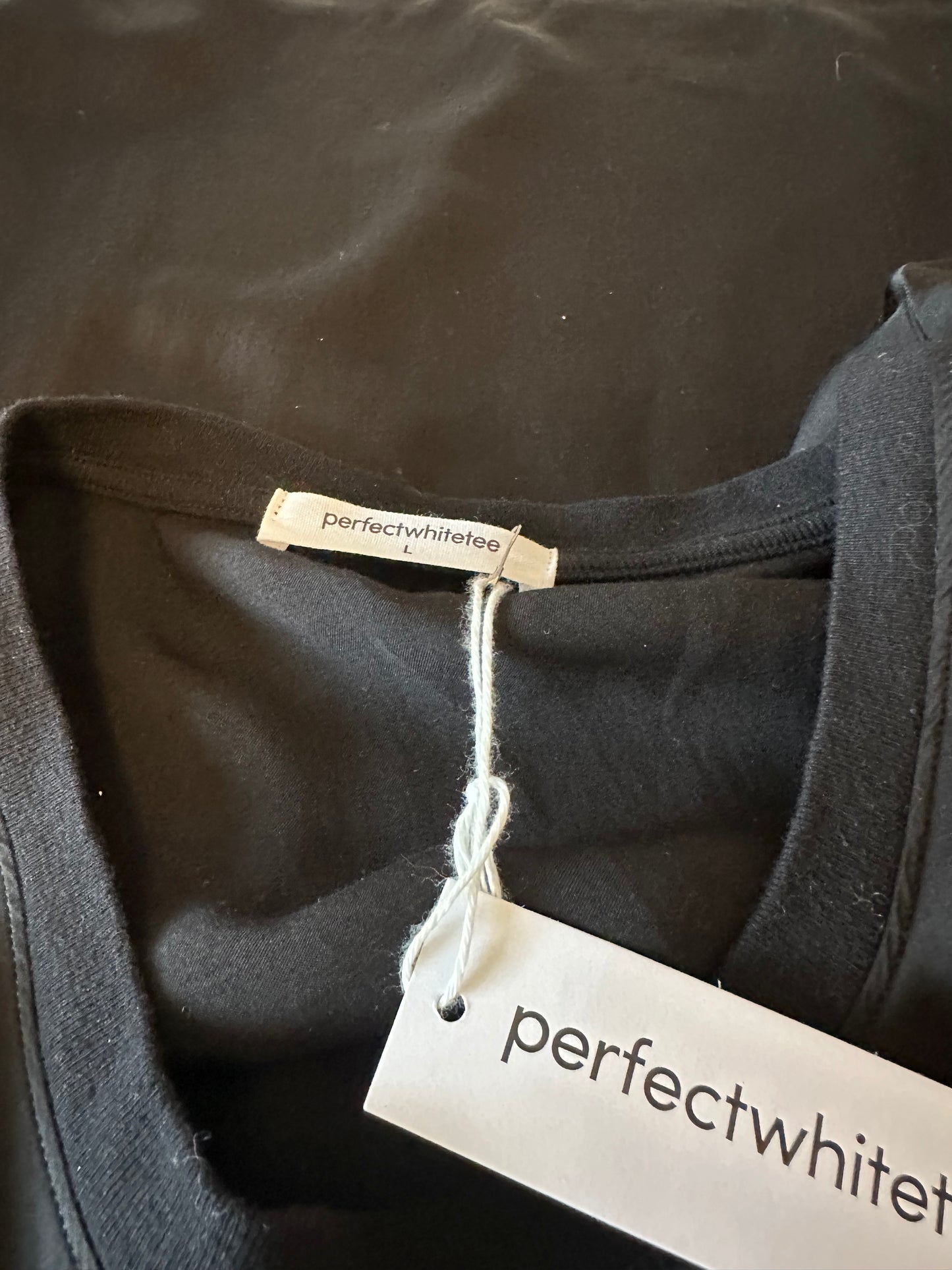 NWT Perfectwhitetee Delphine Luxe Satin Crewneck T-Shirt in Black | Size Large