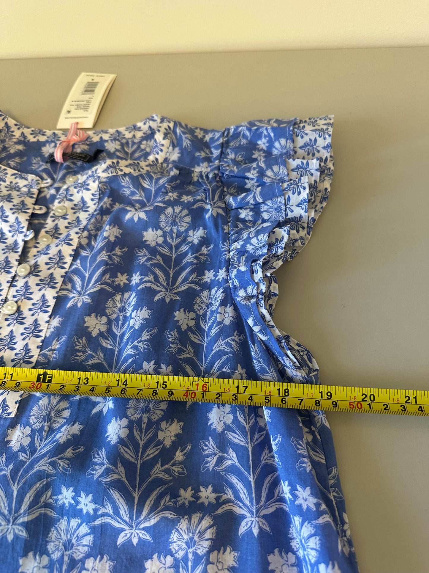 NWT Vineyard Vines Adare Cotton Blend Dobby Top in Blue Floral | Size Small