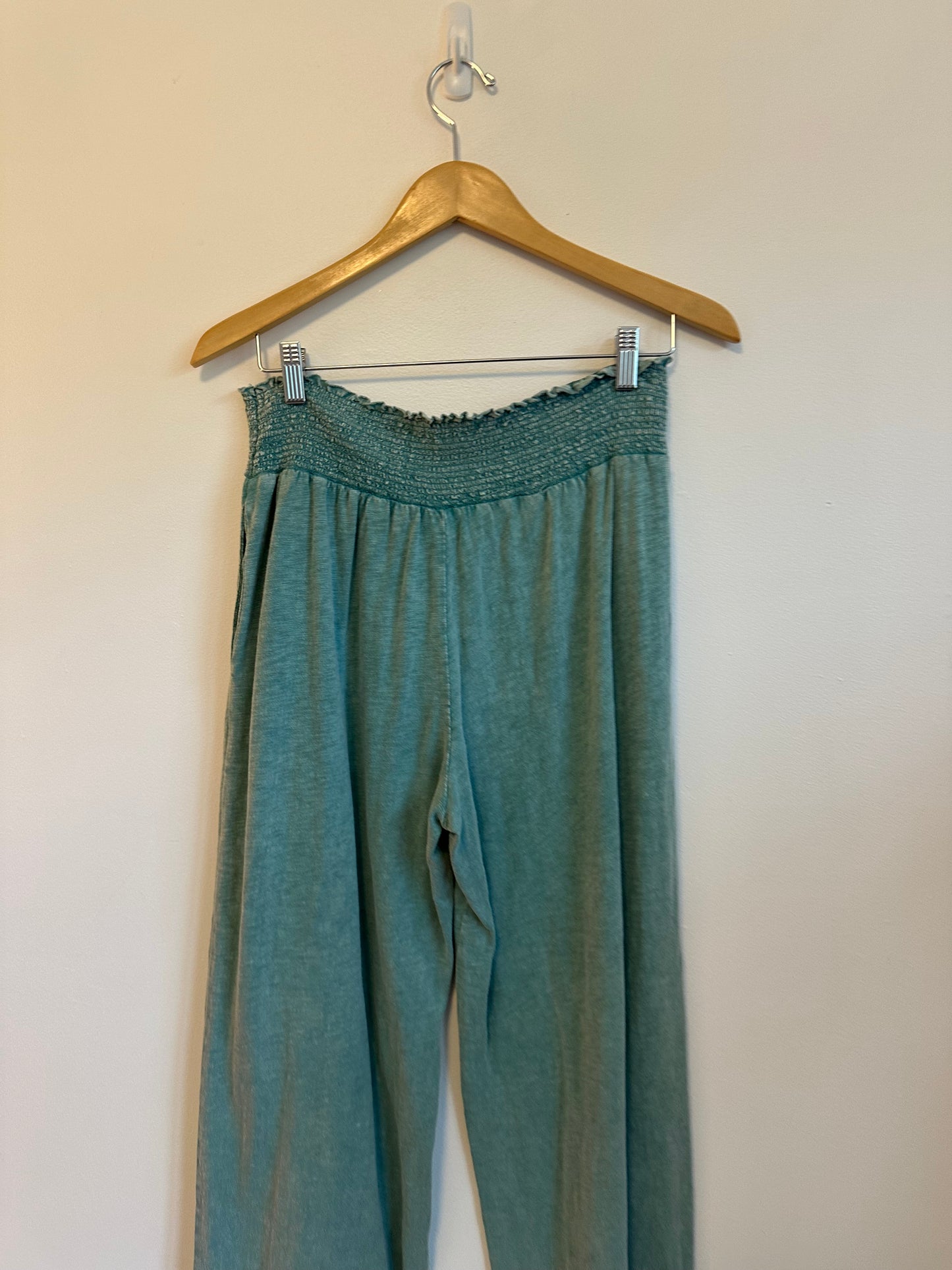 NWT Hello Nite Sea Moss Green Cotton Summer Pants | Size Large
