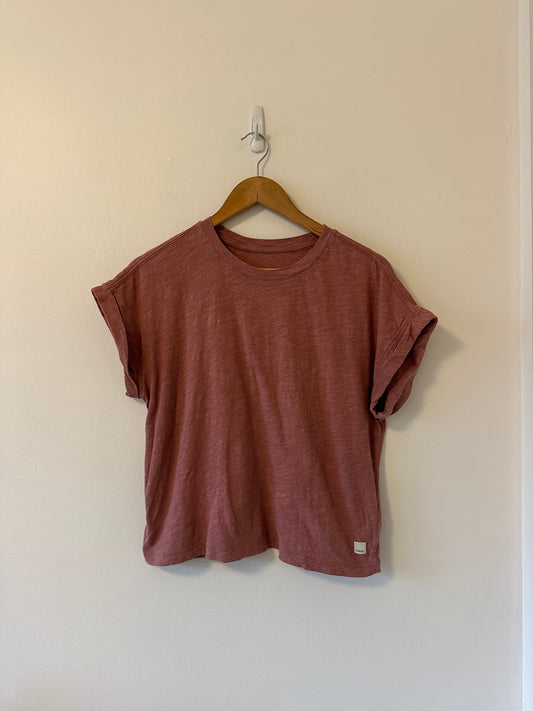 Vuori Sunset Easy T-Shirt in Pima Cotton in Cinnamon Red | Side Small