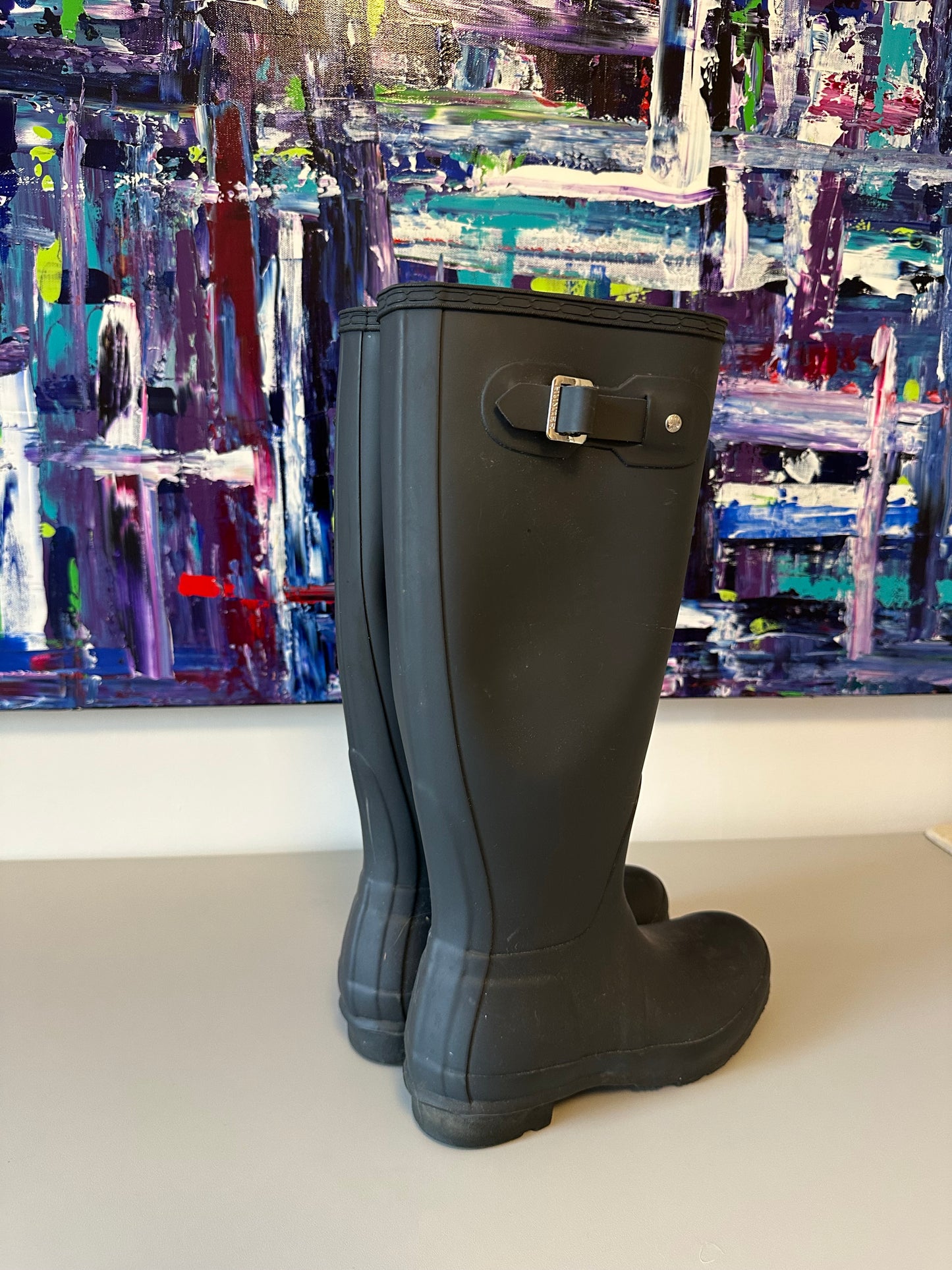 Hunter Original Tall Rain Boots in Dark Gray | Size 6