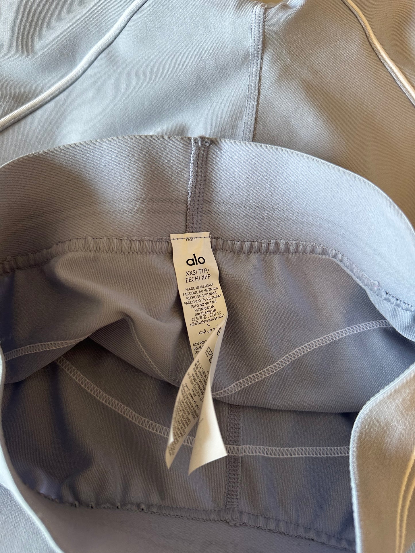 NWT Alo Yoga Airbrush High-Waist 7/8 Heart Throb Legging in Winter Frost Blue