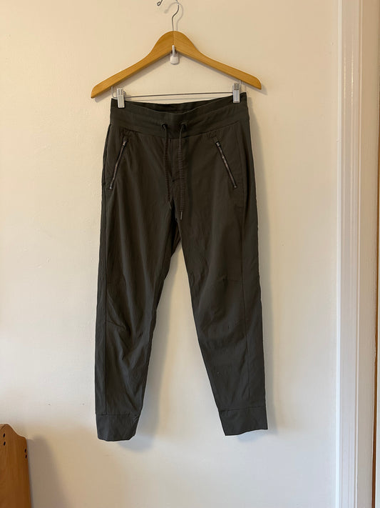 Athleta Trekkie North Jogger Pull On Technical Pants in Olive Green | Size 4