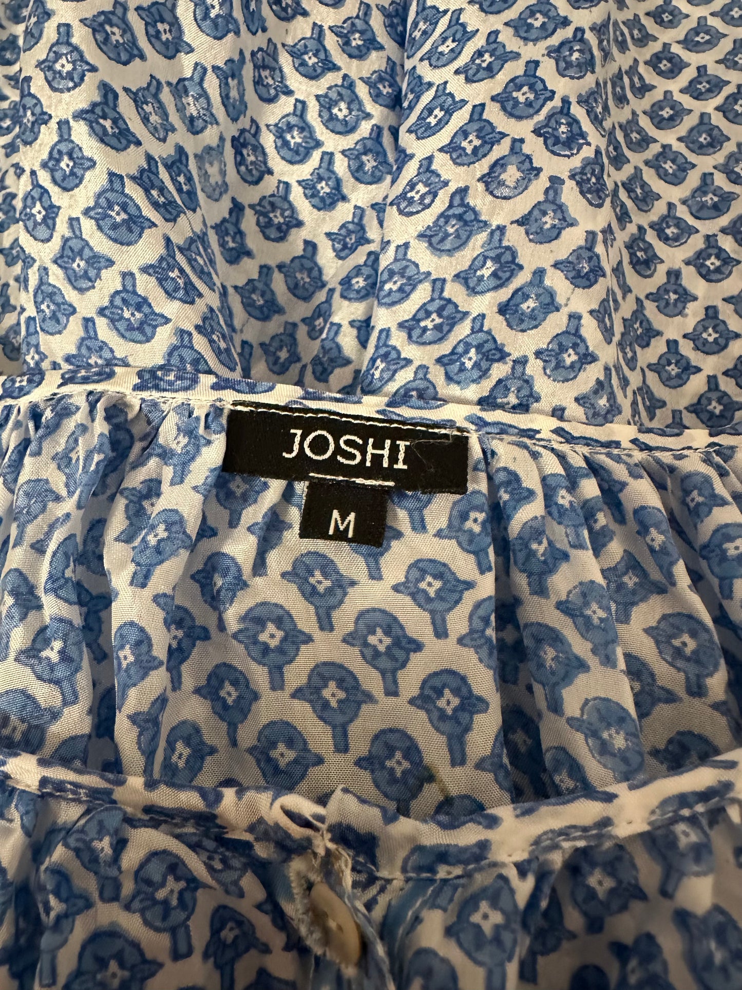 Joshi Blue and White Patterned Lightweight Blouse | Size Medium