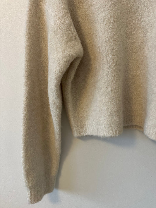 Z Supply Cream Boucle Fuzzy Long Sleeve Crewneck Sweater | Size Small