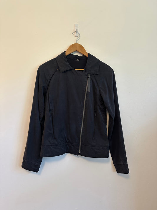 Lululemon Soft Summer Jacket in Black / All Court Texture Deep Coal Black