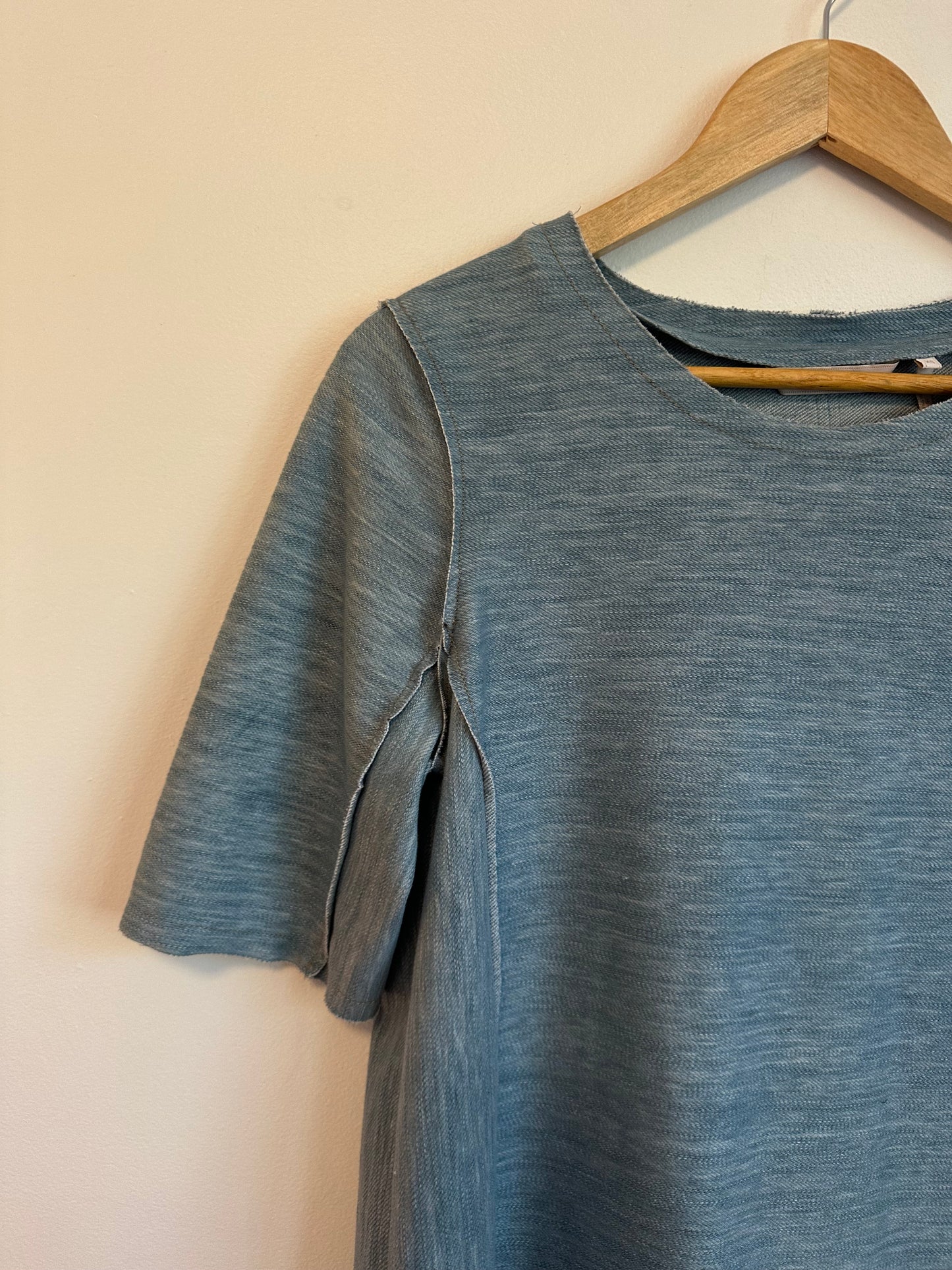 Zoe New York Stretch Denim Short Sleeve Top | Size XS
