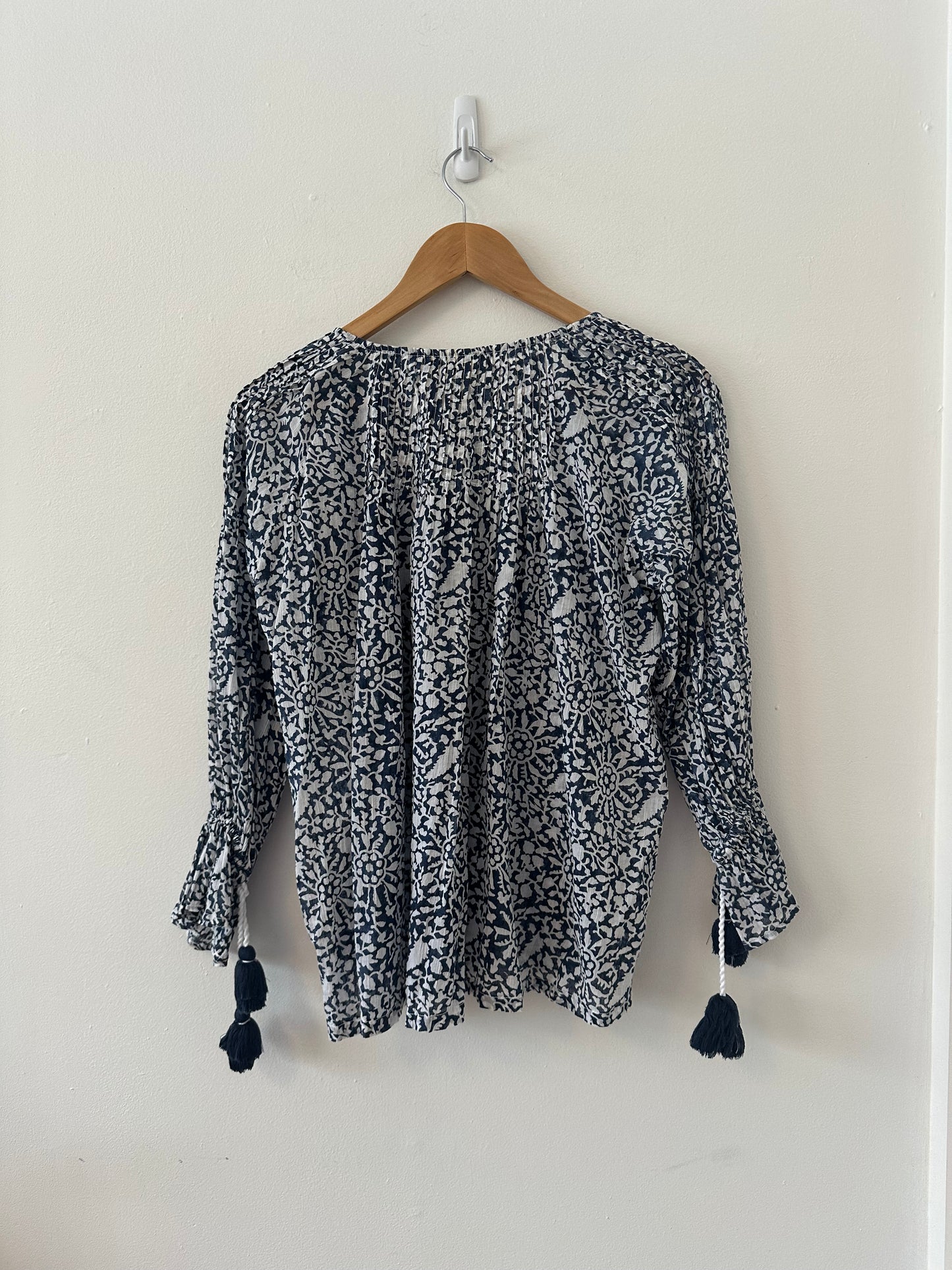 Roller Rabbit My Jamuna Navy Printed Pom Pom Blouse | Size Medium