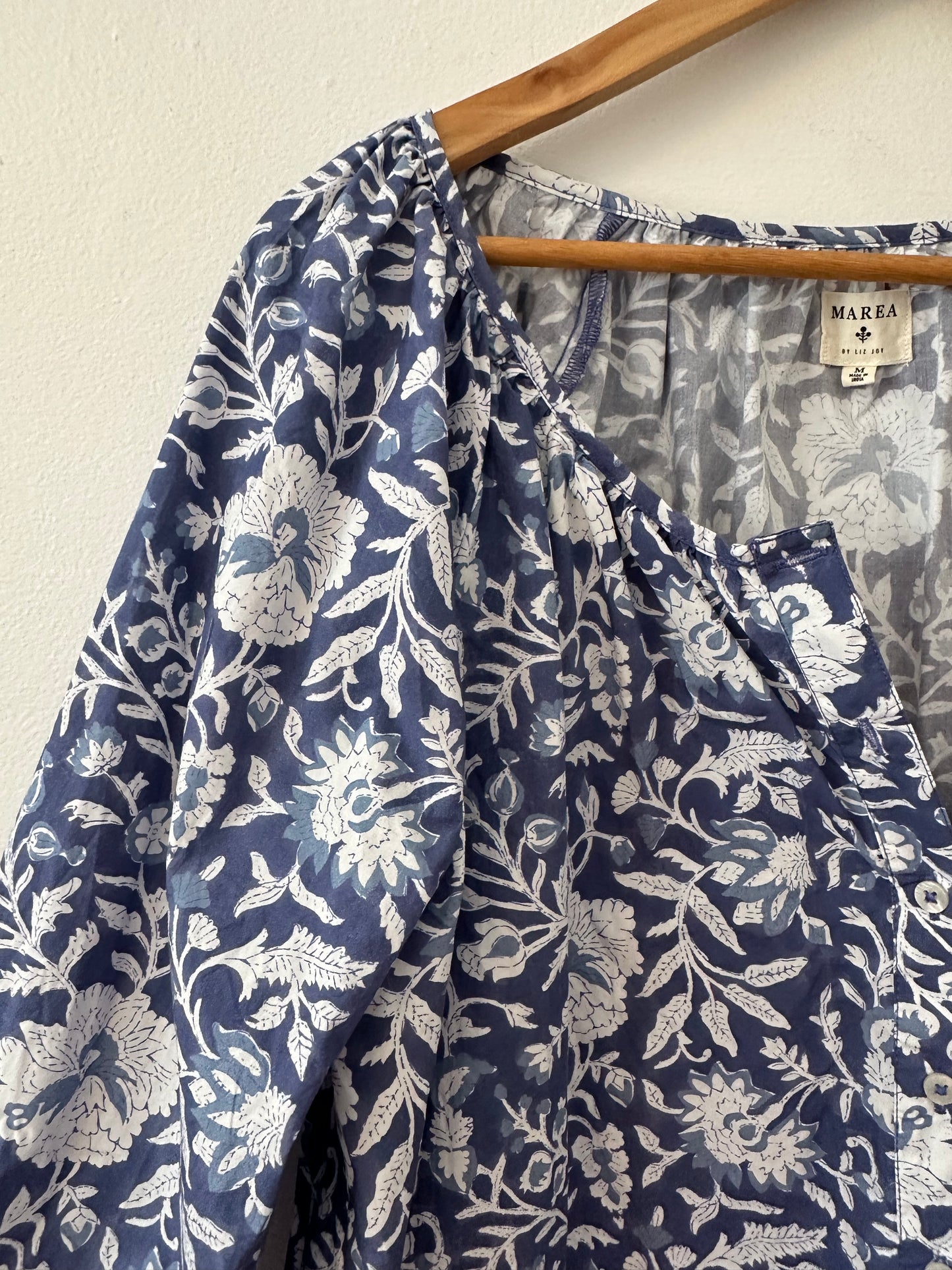Marea Sophie Top in Blue Floral Print | Size Medium