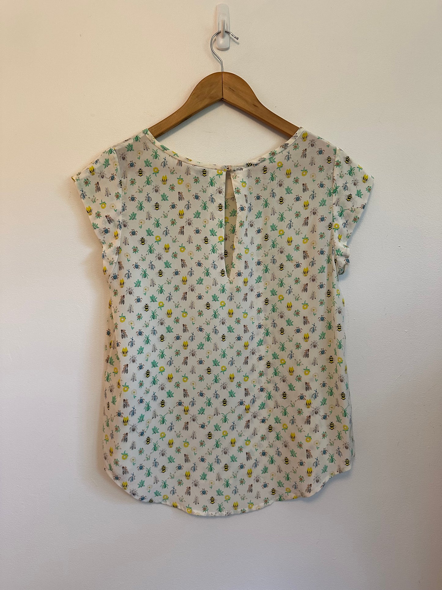 Joie Insect Print Silk Short Sleeve Blouse | Size Small