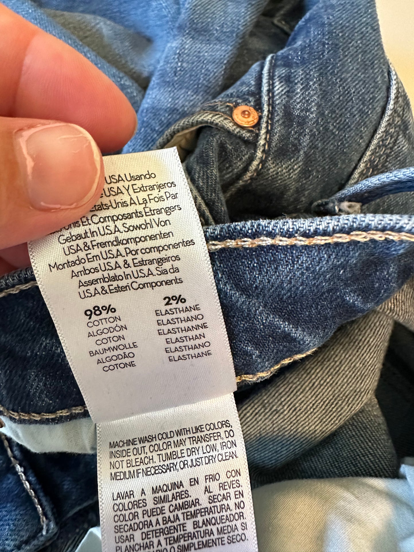 Mother Rambler Zip Ankle Jeans in Let's Wine About It | Size 28