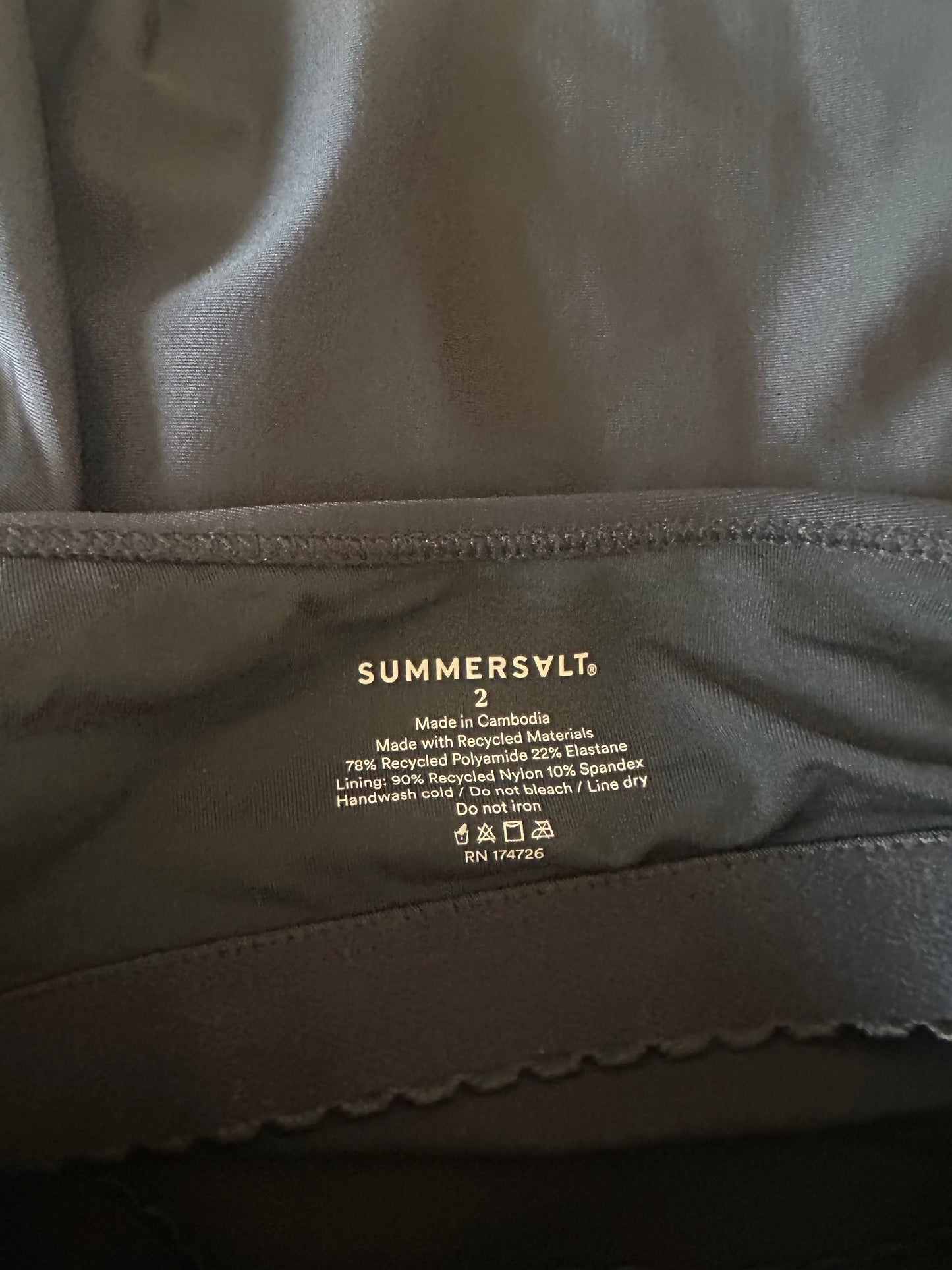 New Summersalt The Seascape Sweetheart One Piece in Black | Size 2