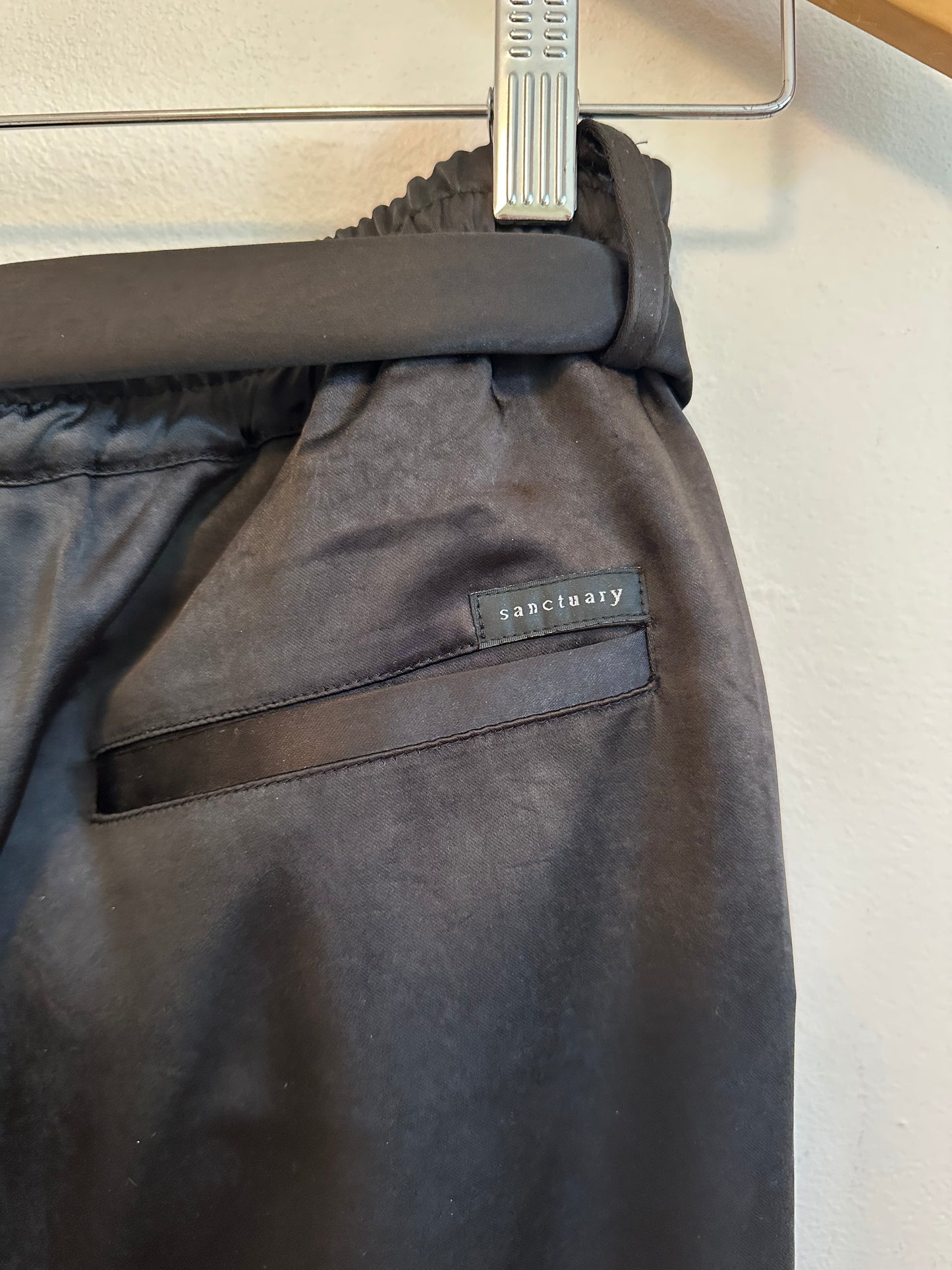 Sanctuary Black Satin Jogger Pants | Size 28